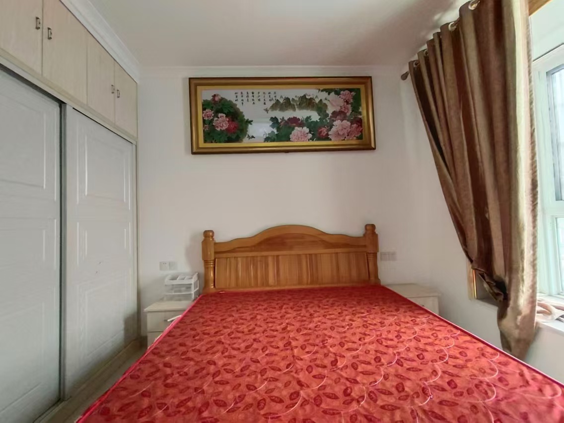 山水名苑 1室0厅0卫 65.0万 山水名苑 1室0厅0卫 65.0万客厅