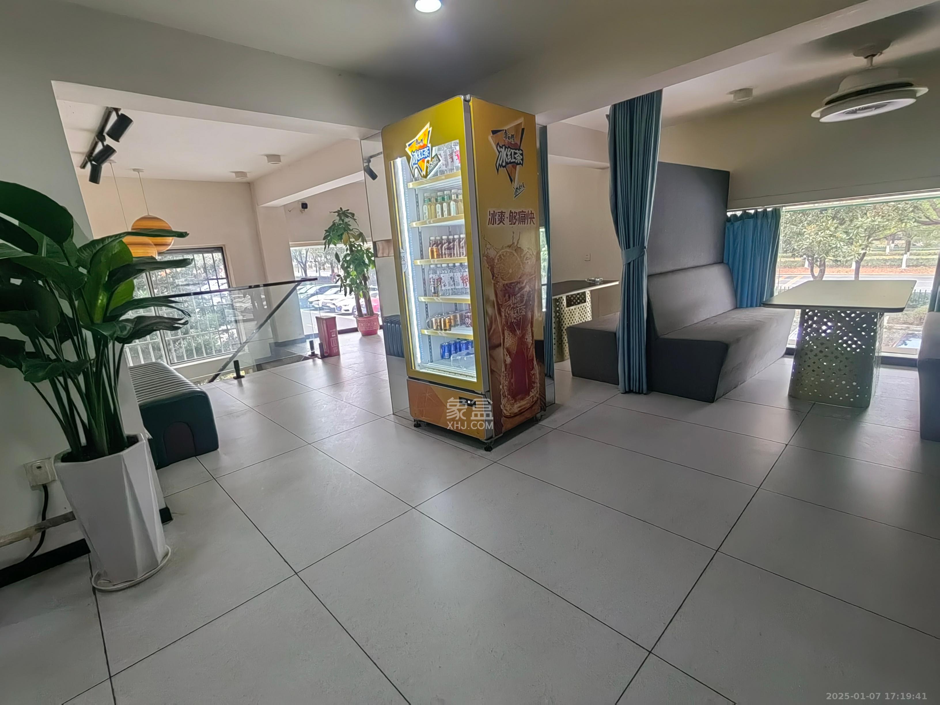 圆梦花园 14室3厅6卫 8300.0元/月 圆梦花园 14室3厅6卫 8300.0元/月室内图