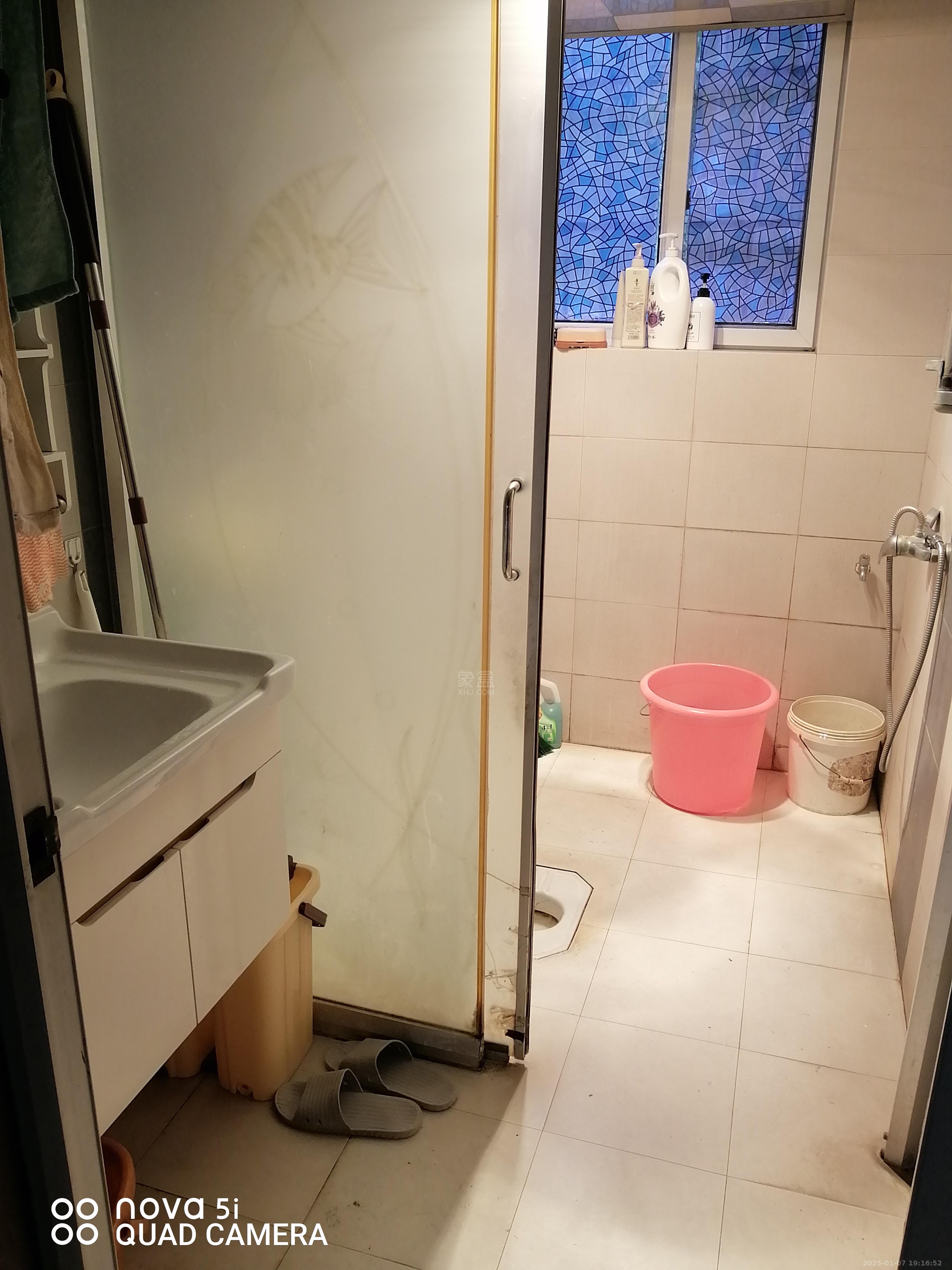 珠江丽园 1室0厅0卫 1500.0元/月 珠江丽园 1室0厅0卫 1500.0元/月室内图