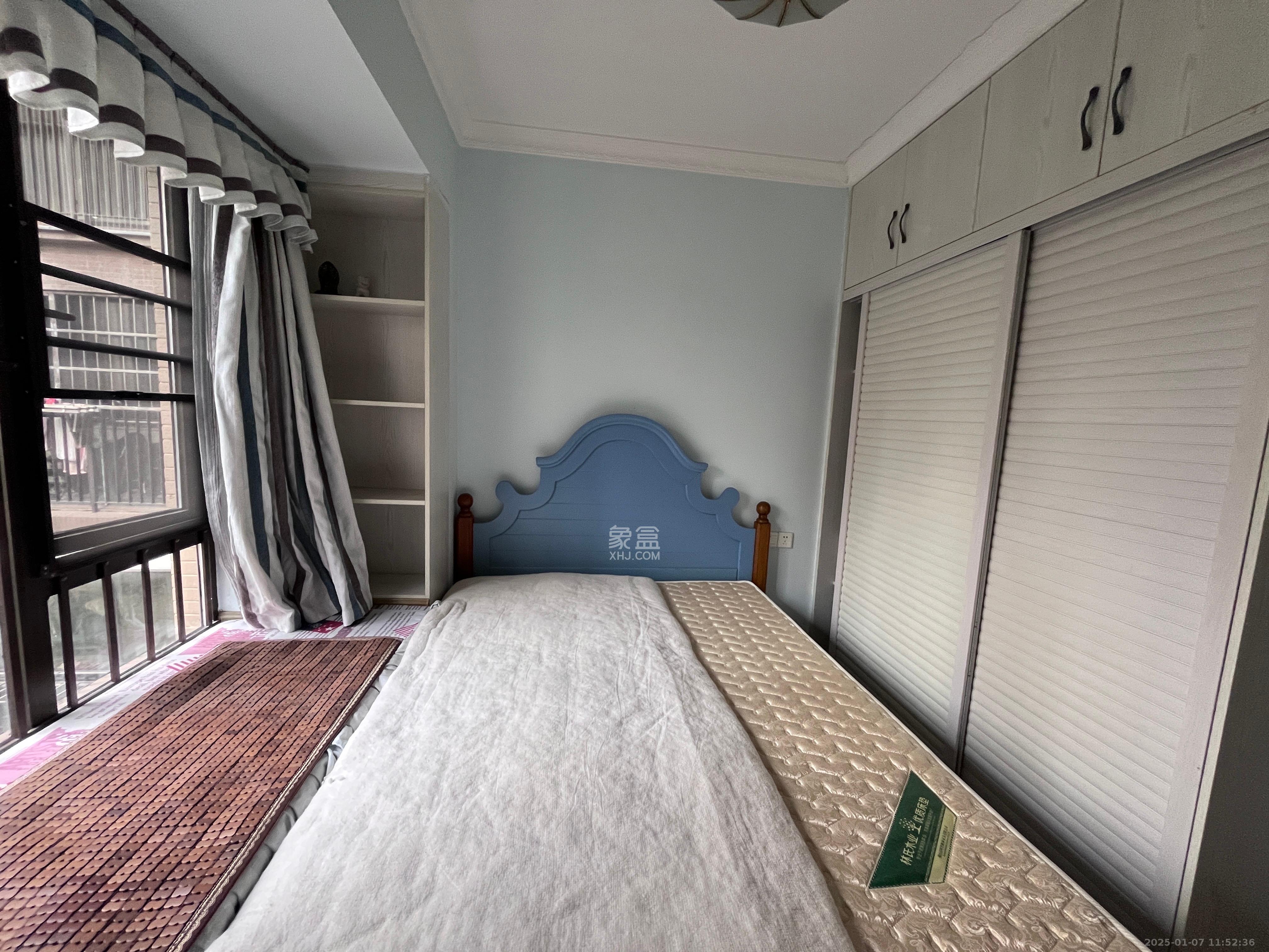 华润凤凰城三期 3室2厅1卫 2400.0元/月 华润凤凰城三期 3室2厅1卫 2400.0元/月室内图