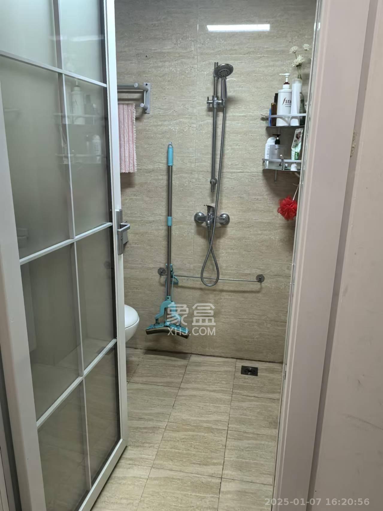 五江天街北区 1室1厅1卫 1500.0元/月 五江天街北区 1室1厅1卫 1500.0元/月室内图