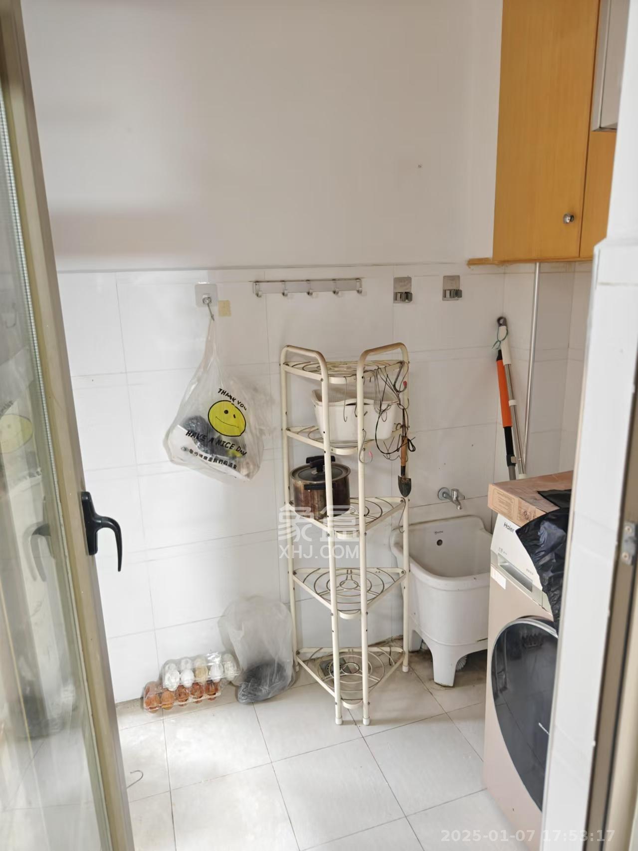 米兰春天 3室2厅2卫 2500.0元/月 米兰春天 3室2厅2卫 2500.0元/月室内图