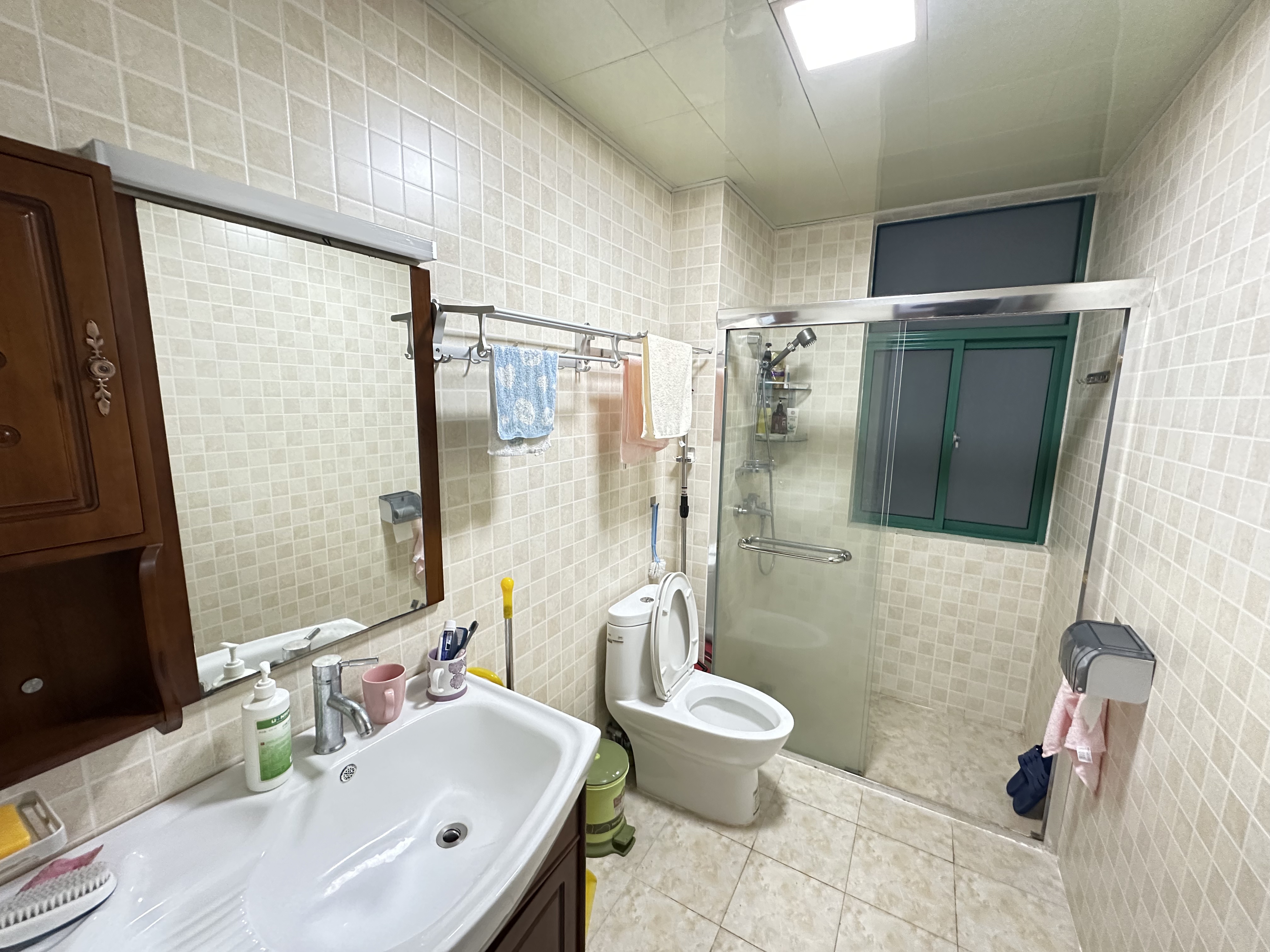 珍珠裕苑二期 1室2厅1卫 85.0万 珍珠裕苑二期 1室2厅1卫 85.0万室内图