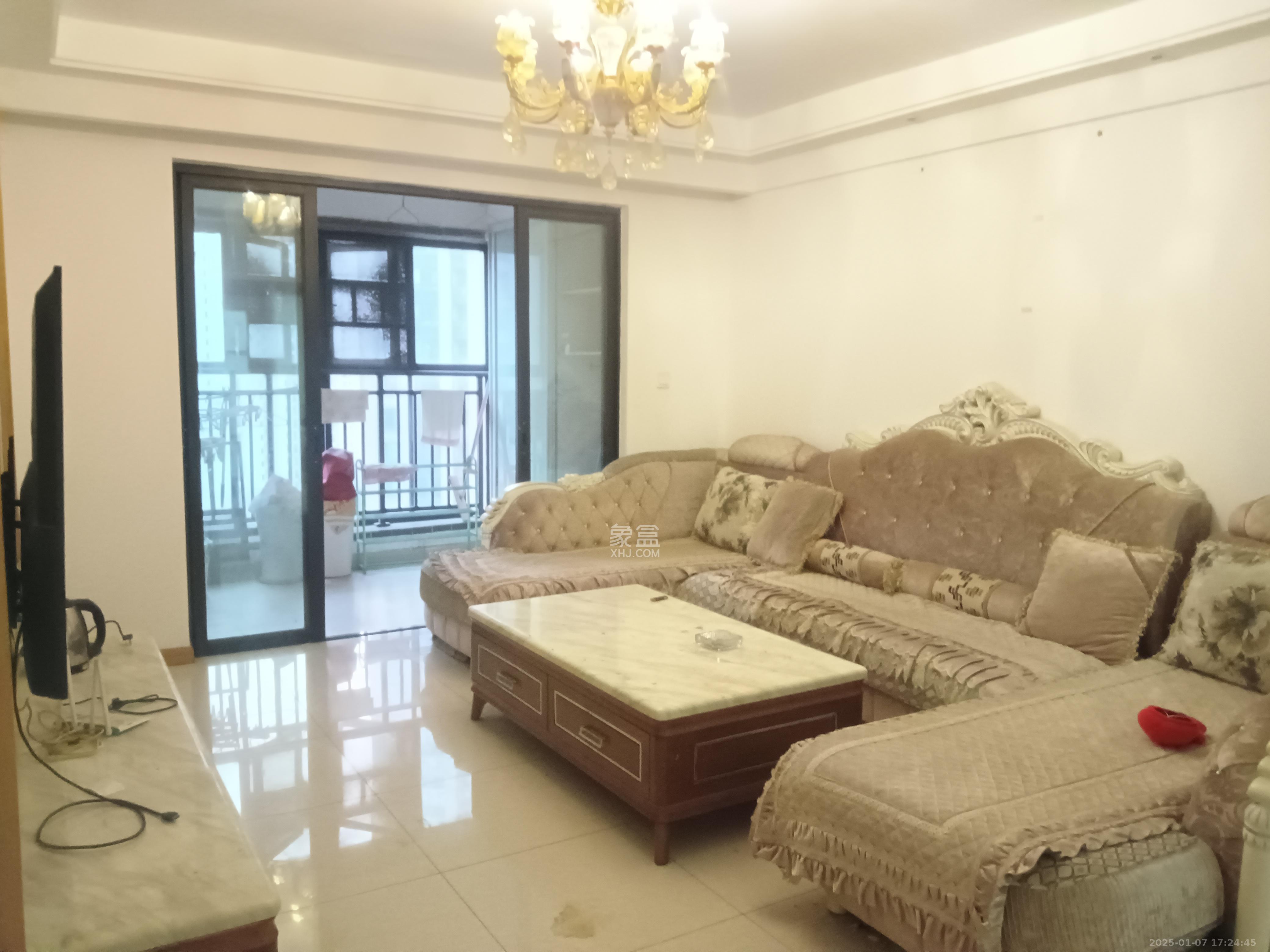 中海国际四期  3室2厅2卫    2300.0元/月 中海国际四期  3室2厅2卫    2300.0元/月