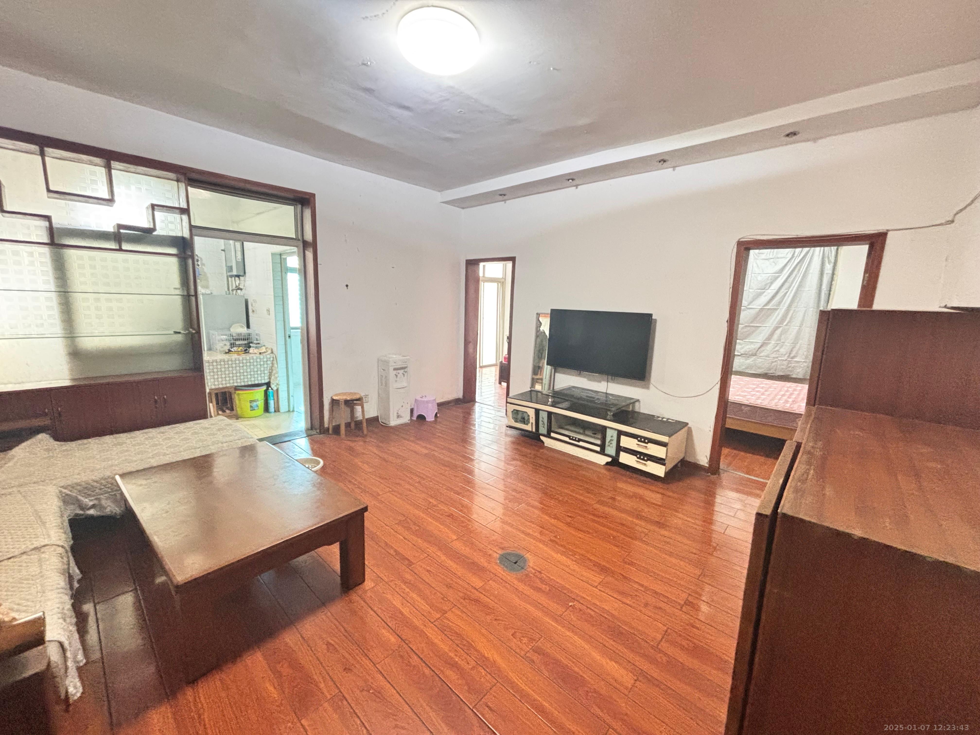 阳光金地 2室2厅1卫 1200.0元/月 阳光金地 2室2厅1卫 1200.0元/月室内图