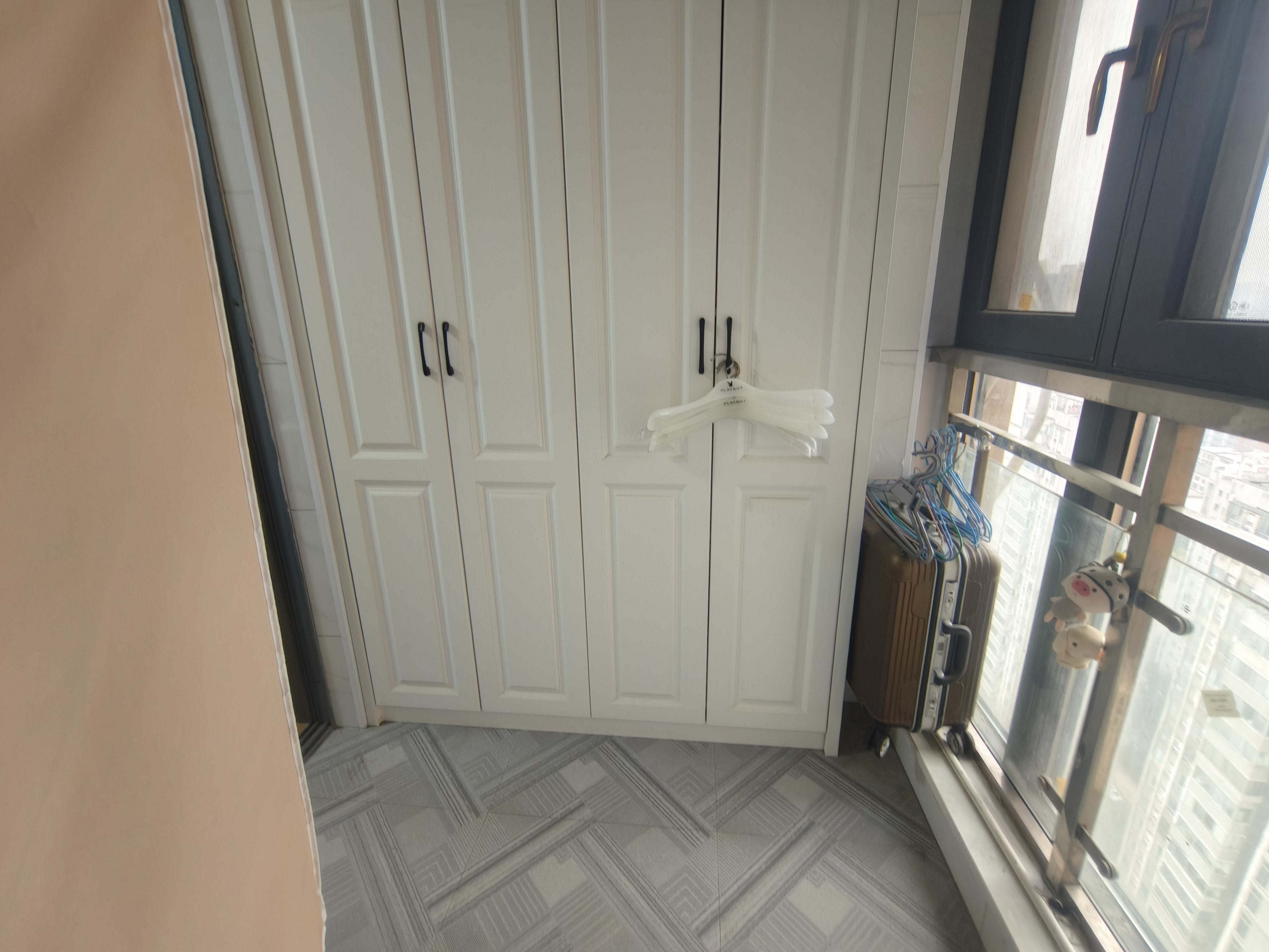 山水新城  3室2厅2卫    1900.0元/月 山水新城  3室2厅2卫    1900.0元/月室内图