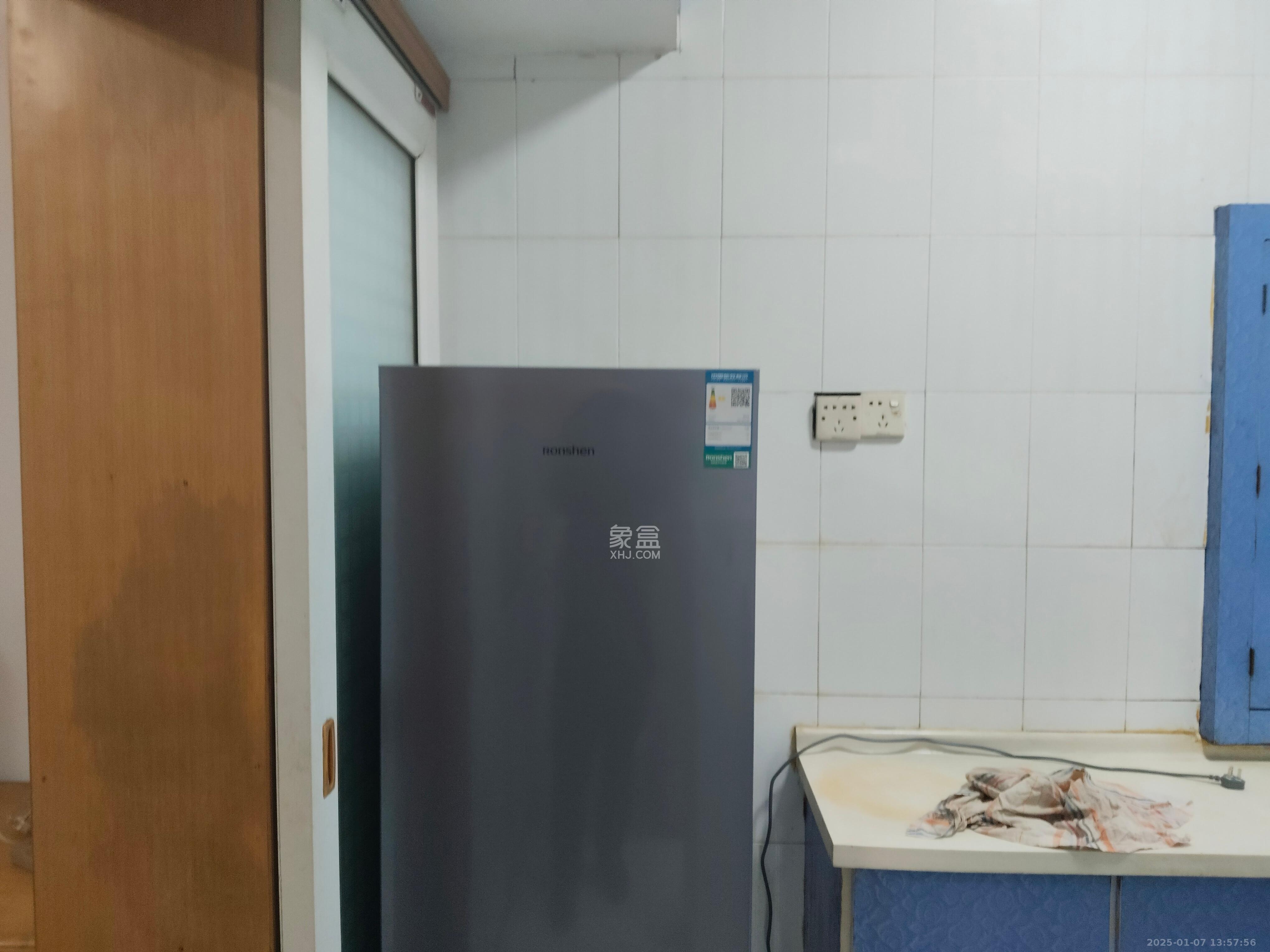 十五中单位宿舍  3室2厅1卫   1800.00元/月室内图