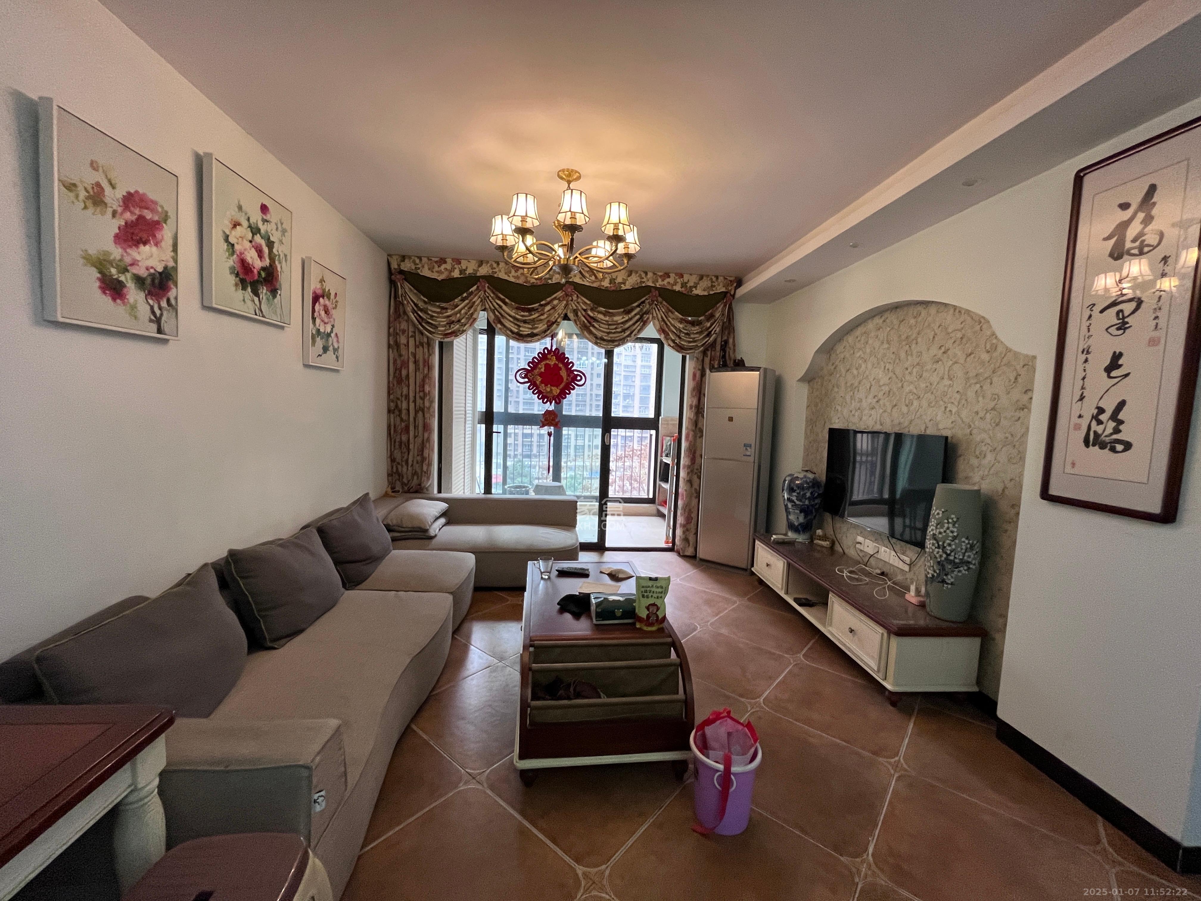 华润凤凰城三期 3室2厅1卫 2400.0元/月 华润凤凰城三期 3室2厅1卫 2400.0元/月室内图