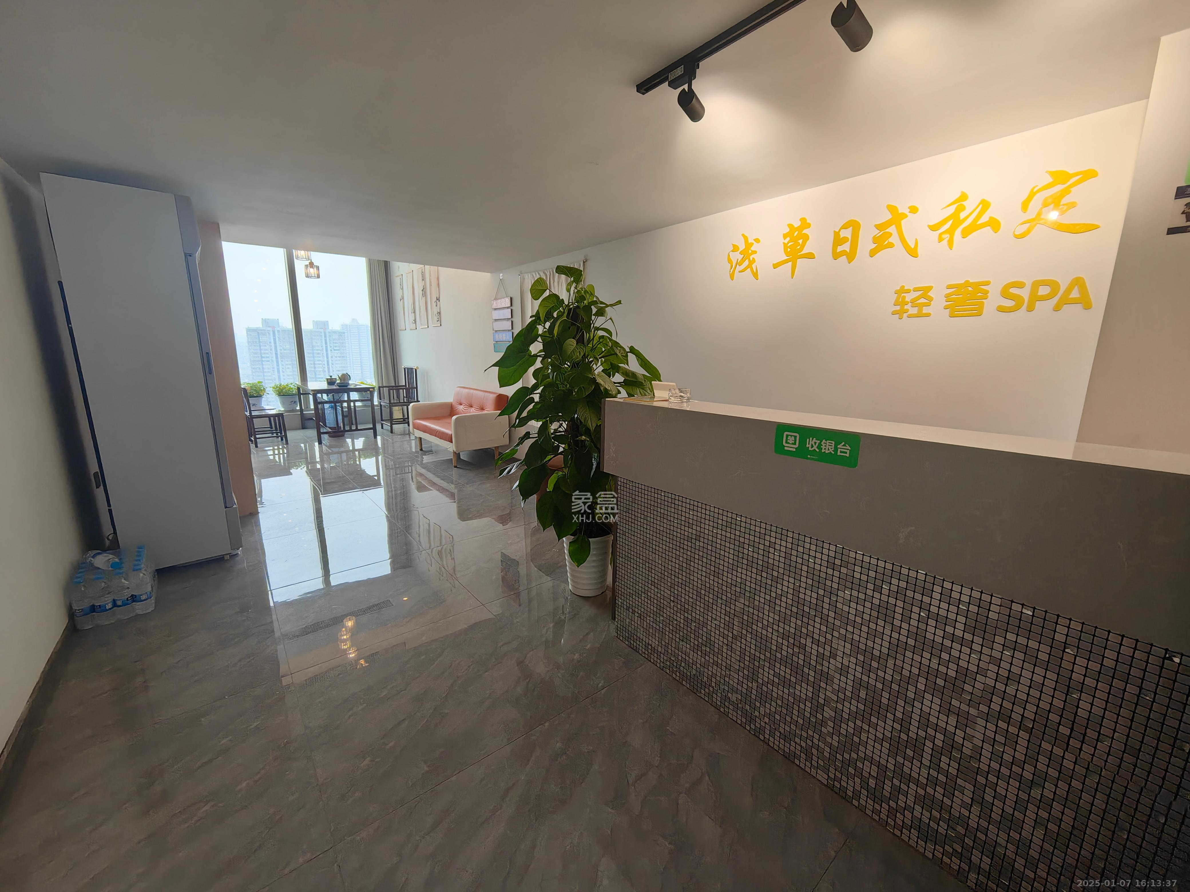 敬天广场  3室2厅1卫   5700.00元/月室内图