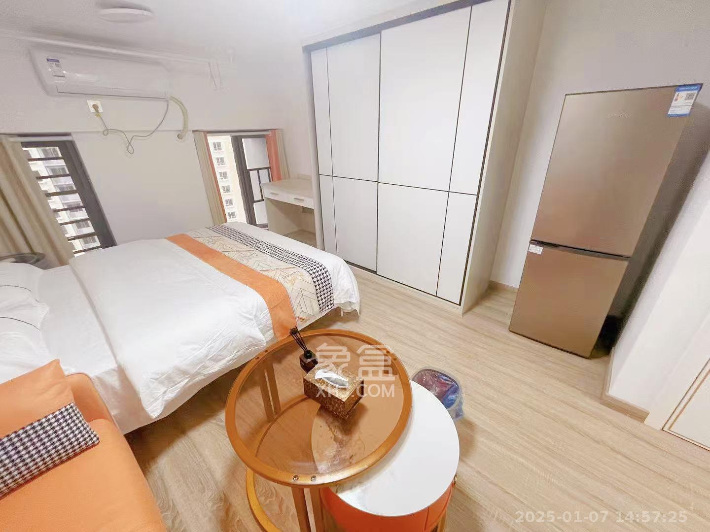 力高凤凰新天 1室1厅1卫 1600.0元/月 力高凤凰新天 1室1厅1卫 1600.0元/月室内图