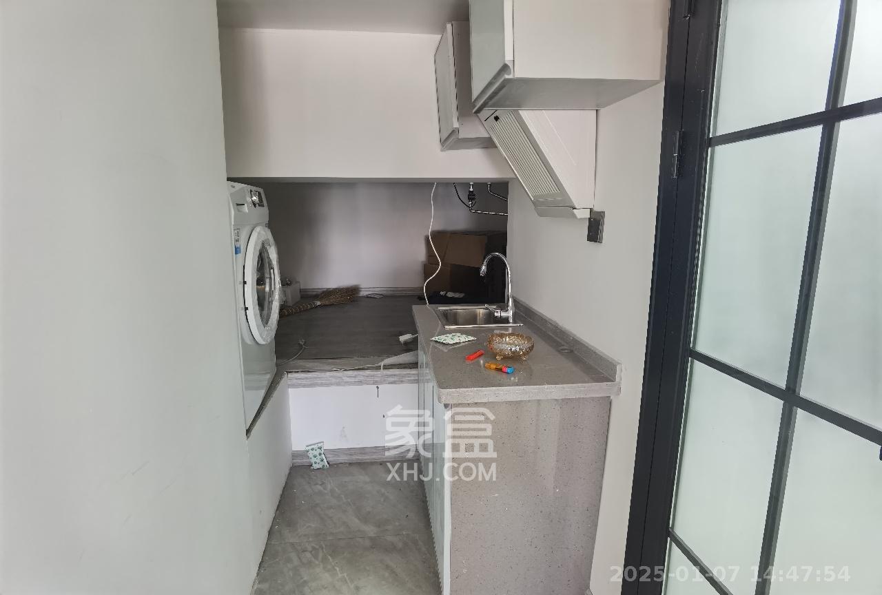 弘坤云寓  1室1厅1卫   1600.00元/月室内图