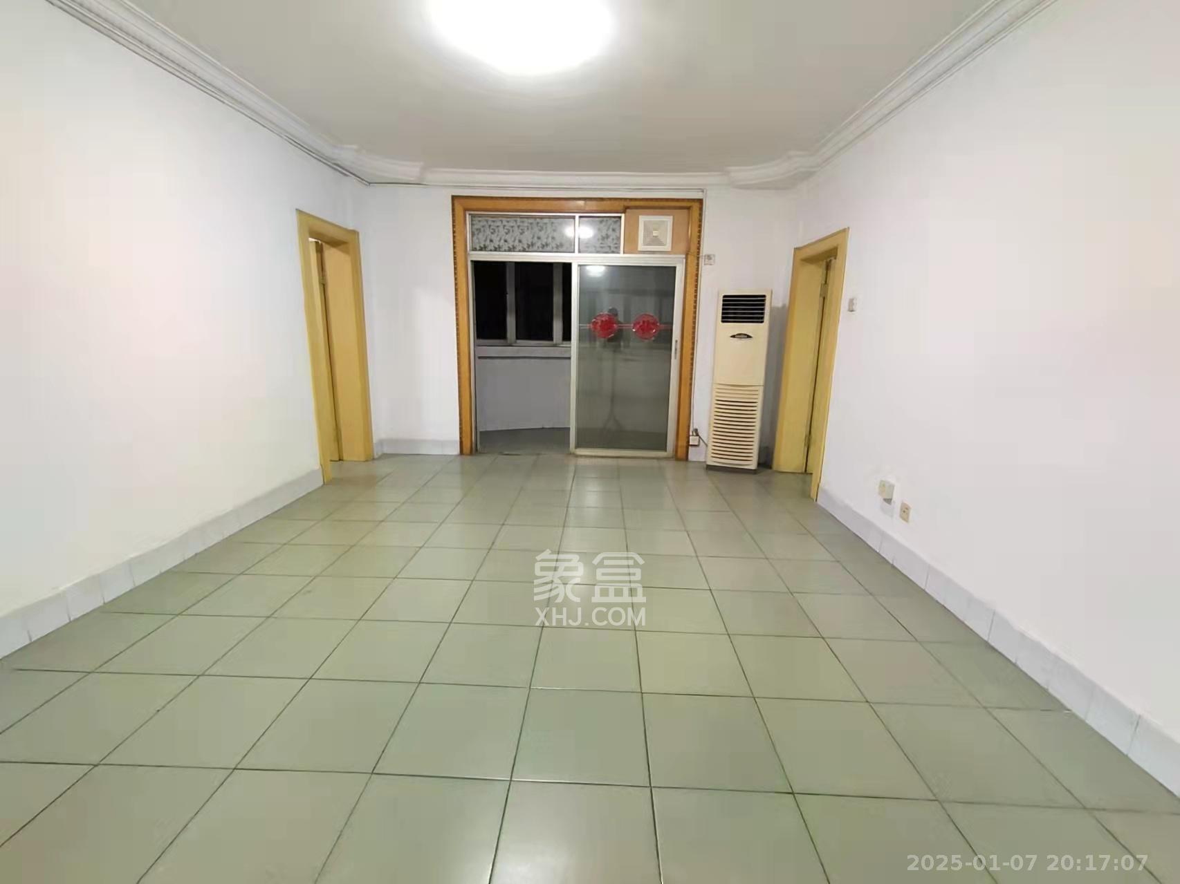 城市花园 3室2厅1卫 3000.0元/月 城市花园 3室2厅1卫 3000.0元/月室内图