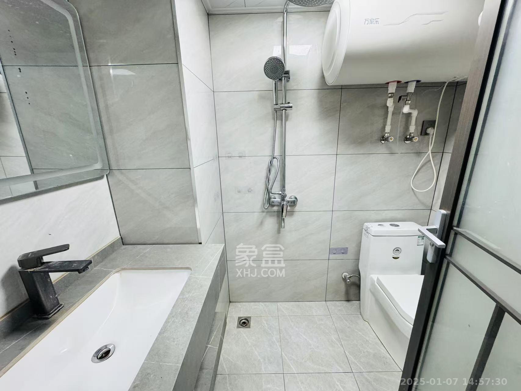 力高凤凰新天  1室1厅1卫    1600.0元/月室内图