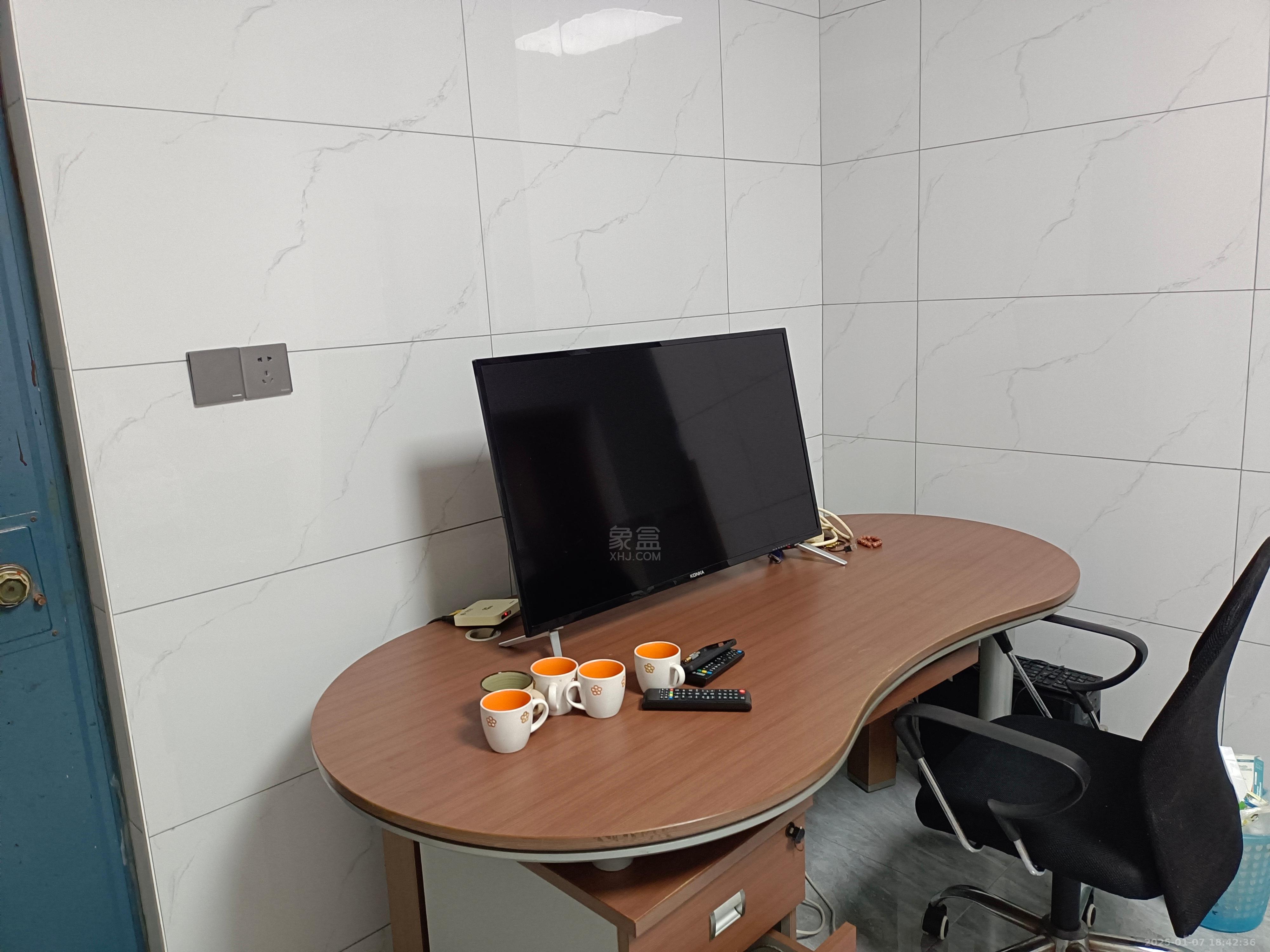 花园二村 2室2厅1卫 1200.0元/月 花园二村 2室2厅1卫 1200.0元/月室内图