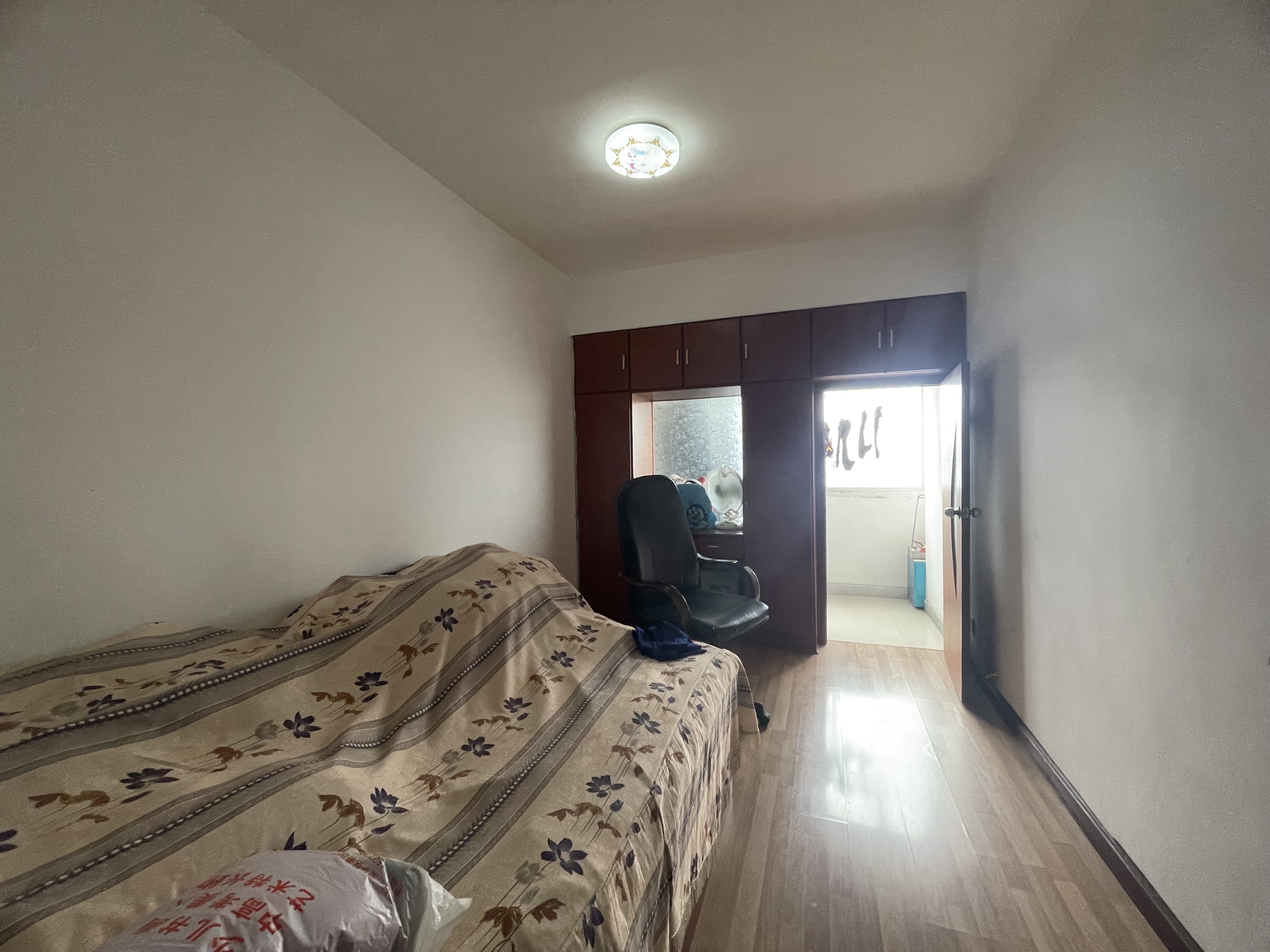 广圆秀之都 3室2厅1卫 45.8万 广圆秀之都 3室2厅1卫 45.8万客厅