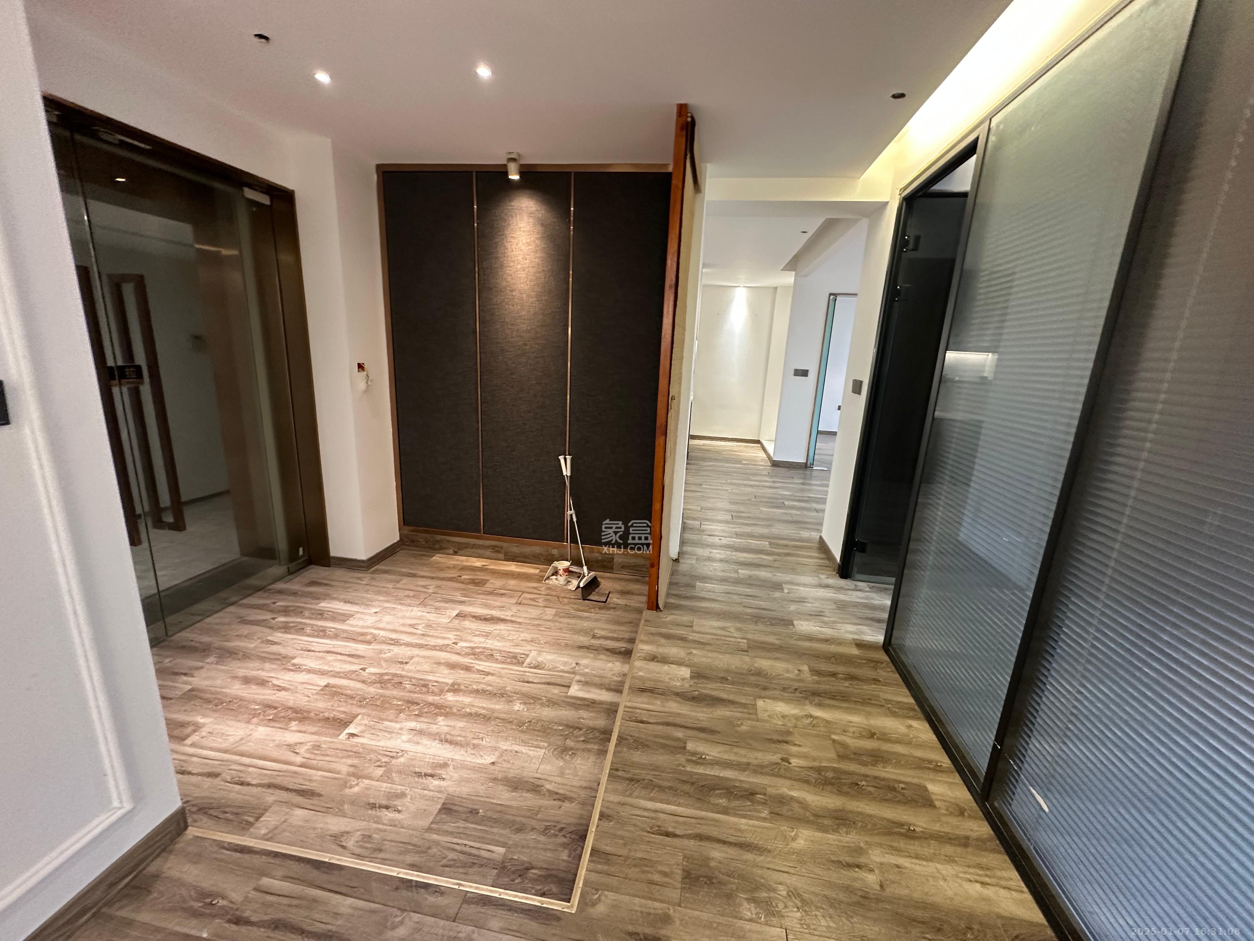 长沙高铁吾悦广场 1室1厅1卫 6800.0元/月 长沙高铁吾悦广场 1室1厅1卫 6800.0元/月室内图