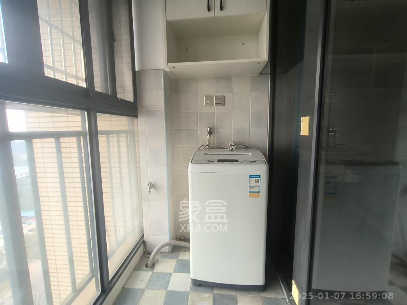 美利新世界 1室1厅1卫 1500.0元/月 美利新世界 1室1厅1卫 1500.0元/月室内图