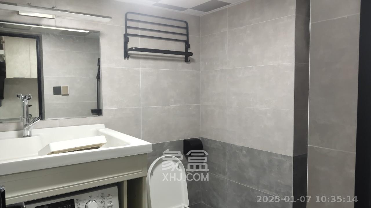 裕天国际商汇中心 1室1厅1卫 2400.0元/月 裕天国际商汇中心 1室1厅1卫 2400.0元/月室内图