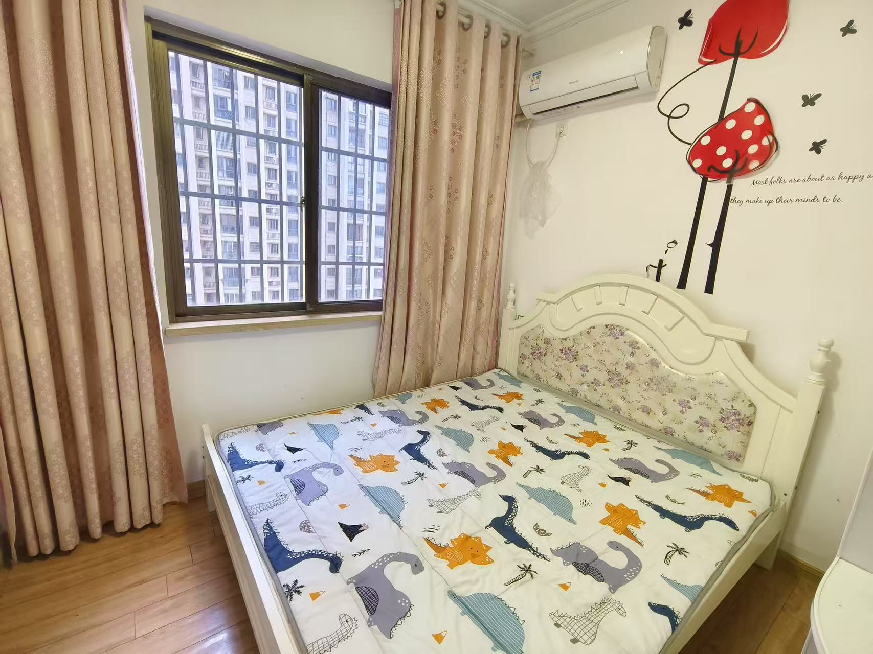 碧桂园 3室2厅2卫 2200.0元/月 碧桂园 3室2厅2卫 2200.0元/月室内图