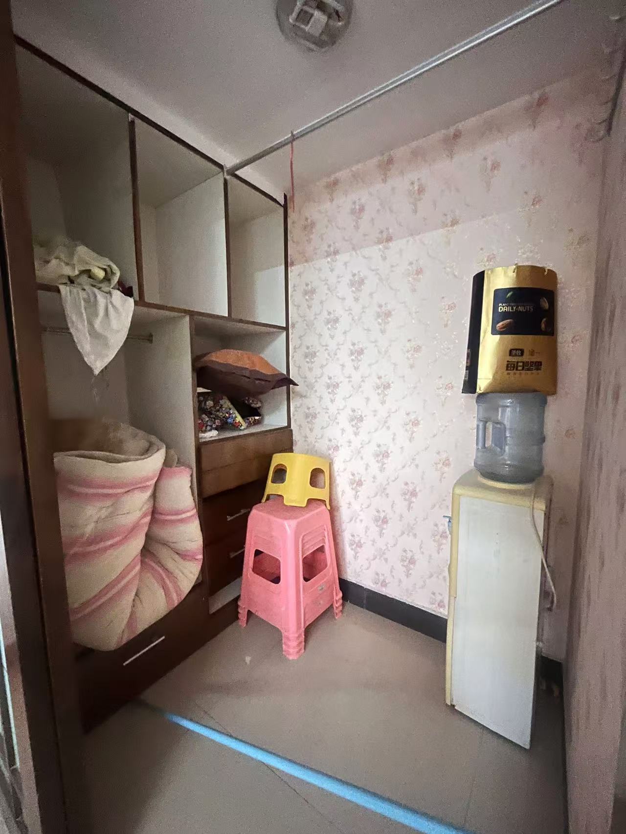 姑苏名园 1室1厅1卫 25.8万 姑苏名园 1室1厅1卫 25.8万客厅