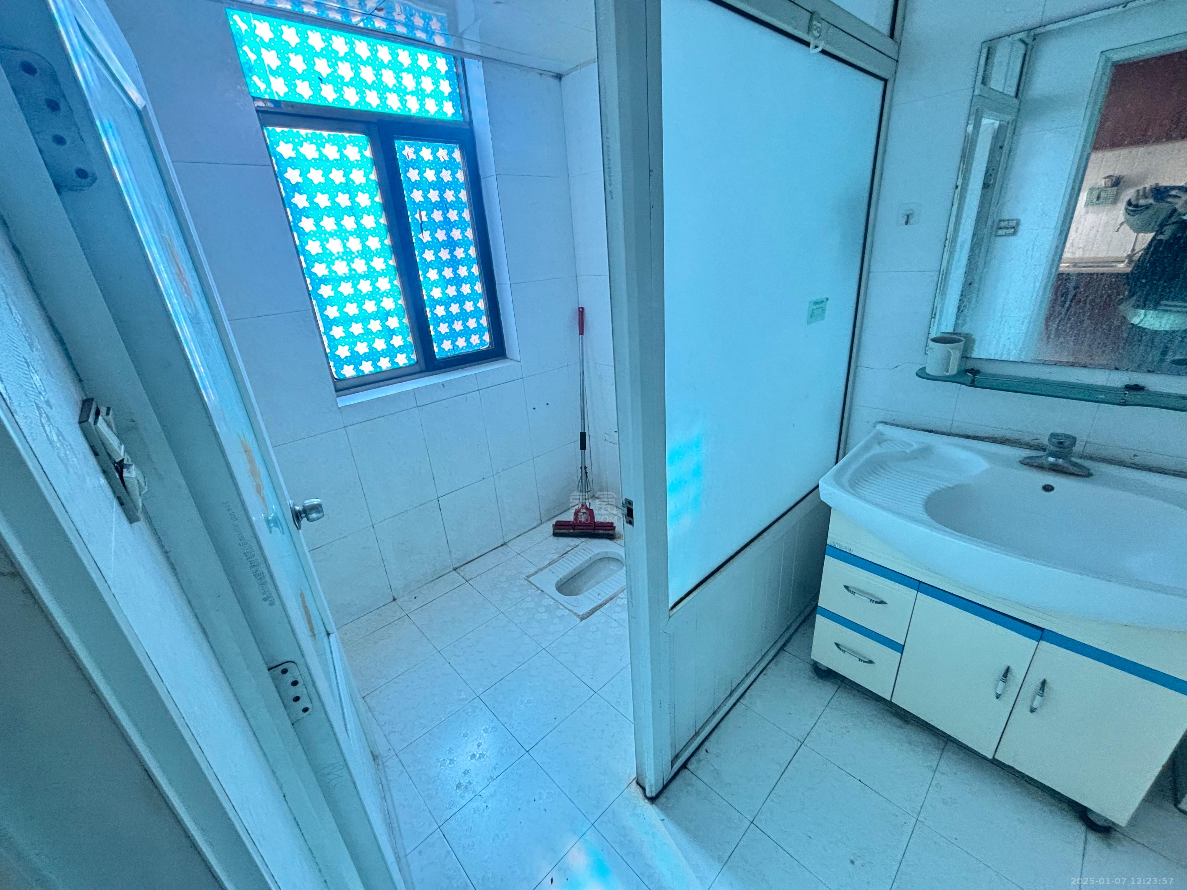 阳光金地 2室2厅1卫 1200.0元/月 阳光金地 2室2厅1卫 1200.0元/月室内图