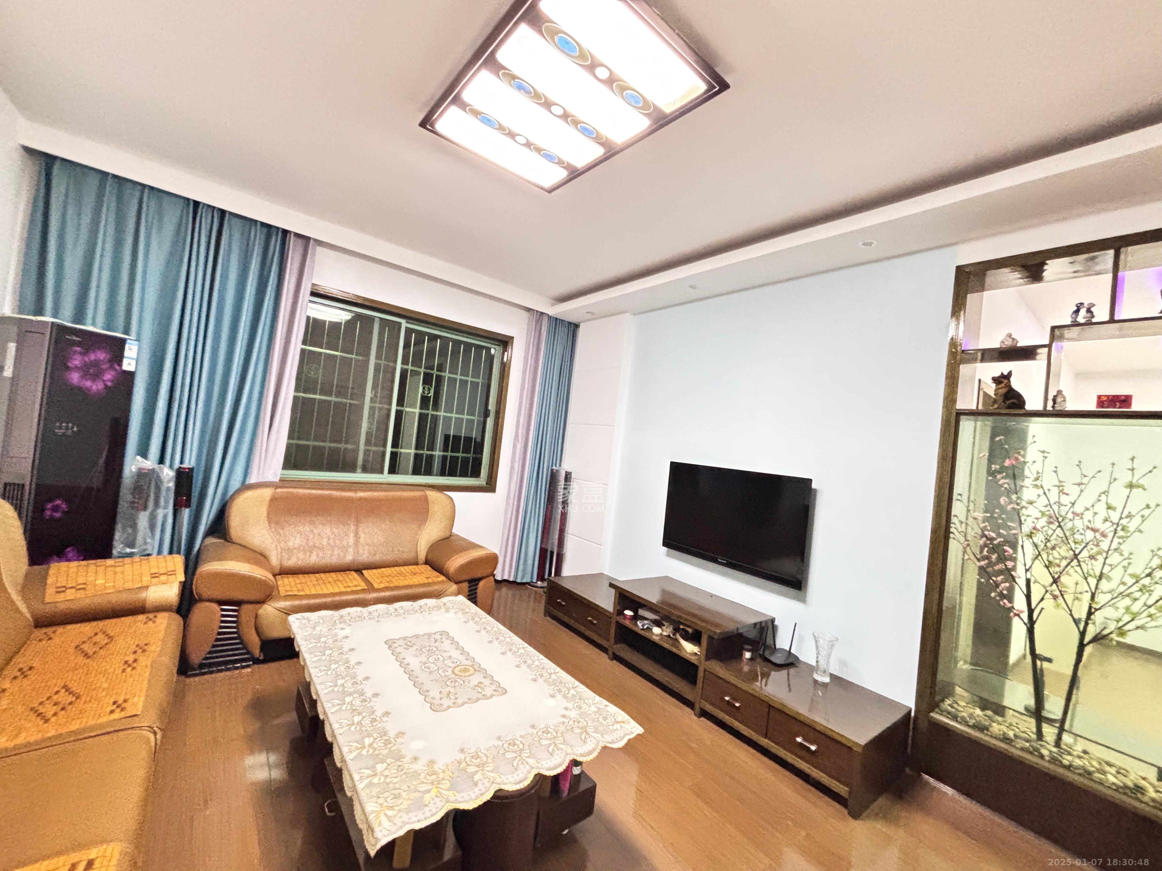 湘钢工人新村 3室2厅1卫 1200.0元/月 湘钢工人新村 3室2厅1卫 1200.0元/月室内图