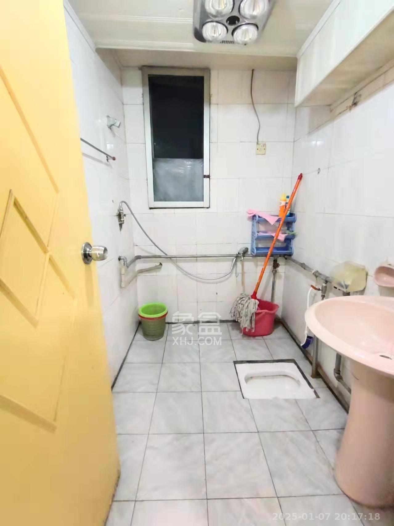 城市花园 3室2厅1卫 3000.0元/月 城市花园 3室2厅1卫 3000.0元/月室内图