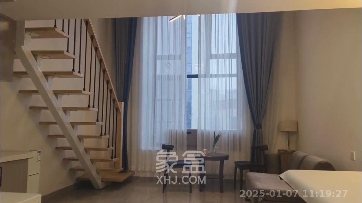 龙湖新壹城  1室1厅1卫   2600.00元/月室内图