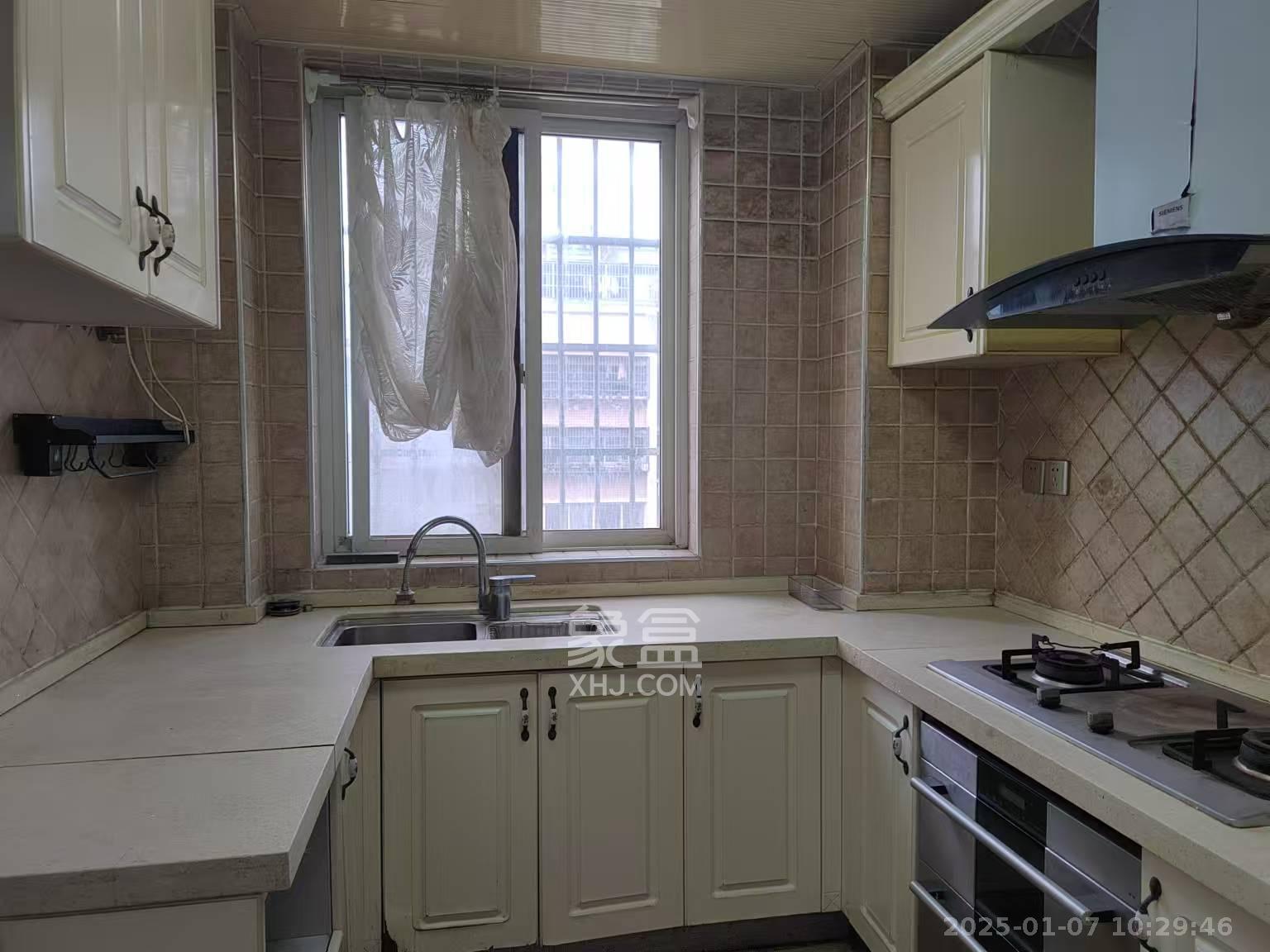 海利科院佳园 4室2厅2卫 3000.0元/月 海利科院佳园 4室2厅2卫 3000.0元/月室内图