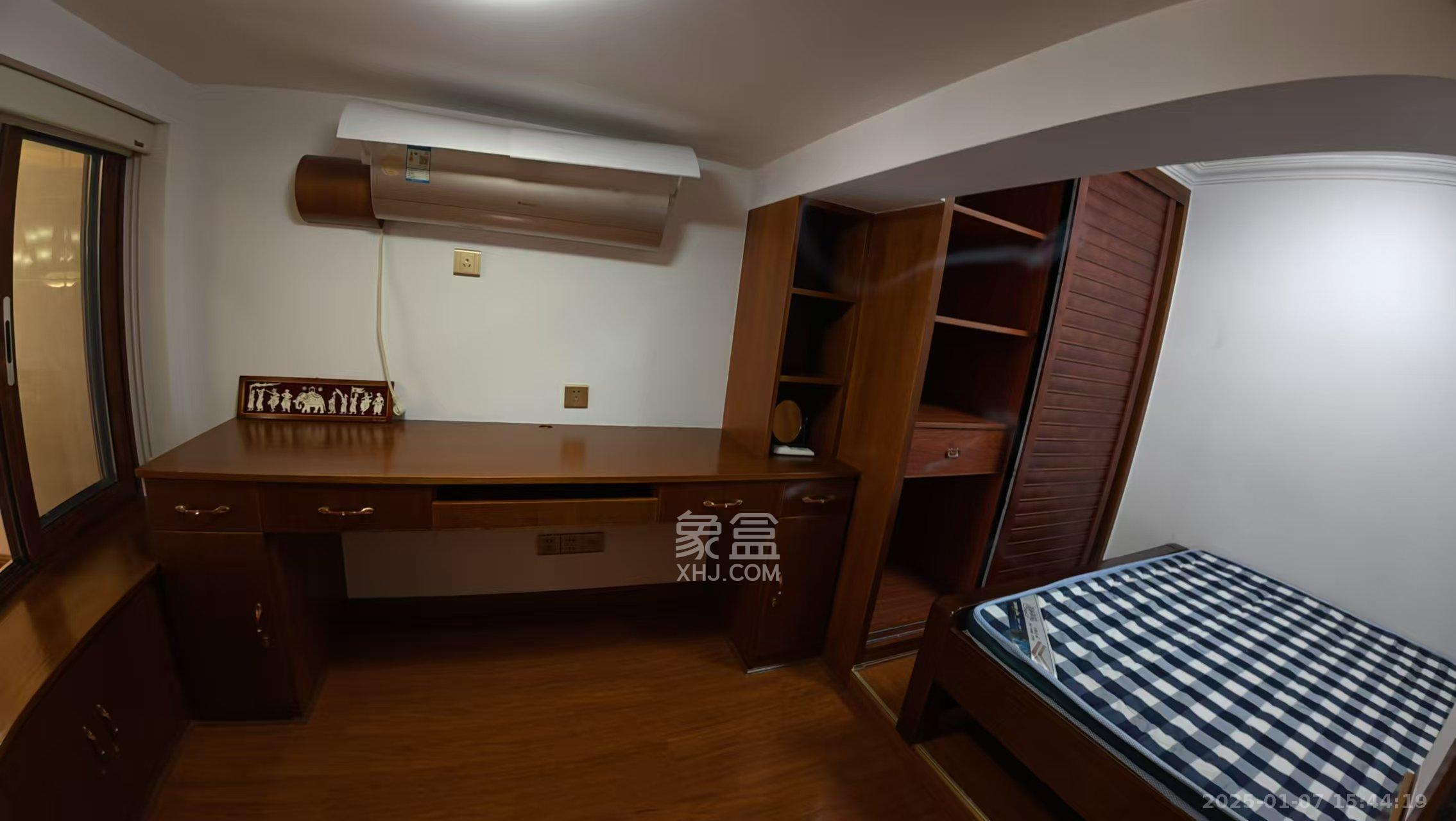 MOMA当代广场  2室2厅1卫    1600.0元/月 MOMA当代广场  2室2厅1卫    1600.0元/月