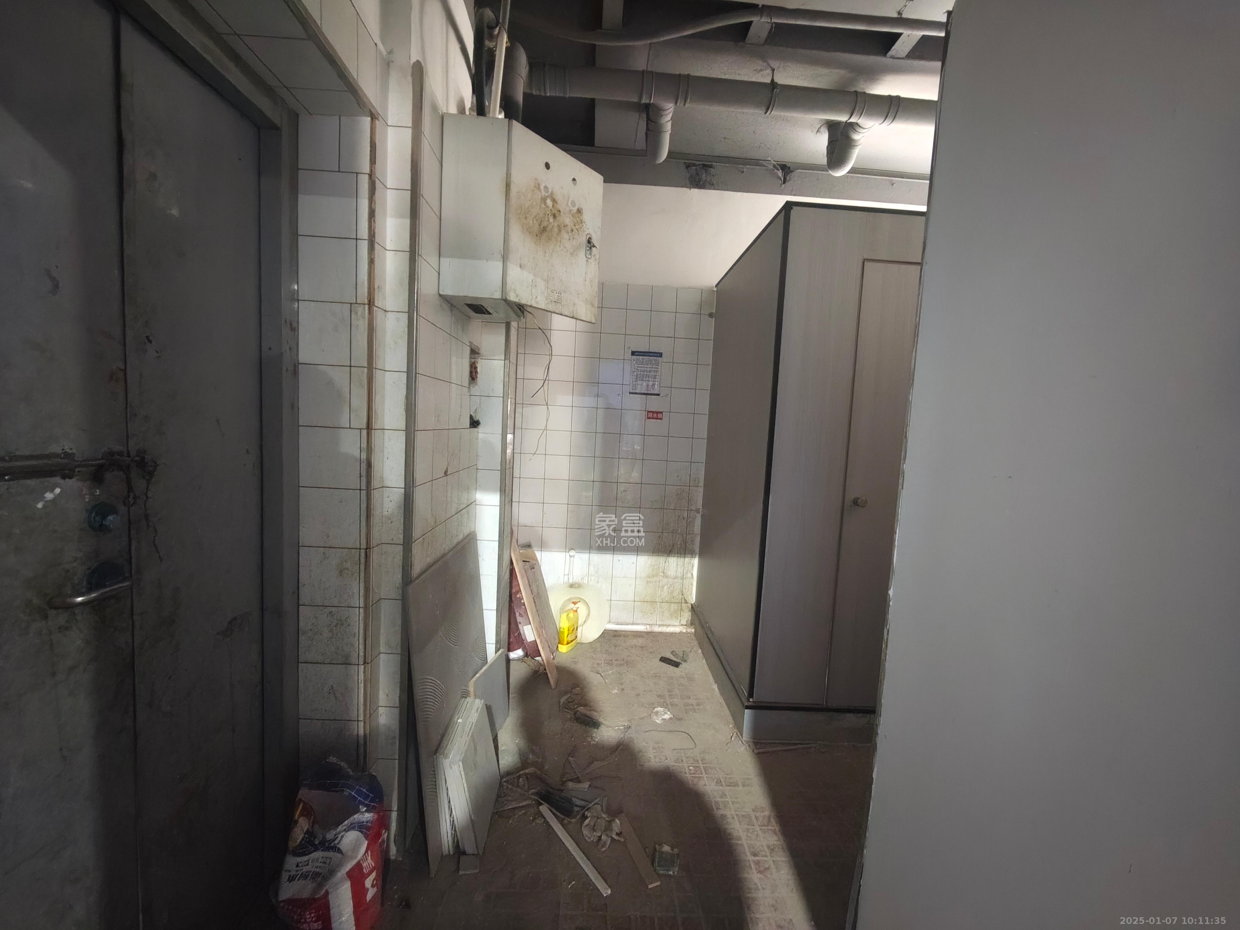 城东安置区(星城社区) 1室0厅0卫 9000.0元/月 城东安置区(星城社区) 1室0厅0卫 9000.0元/月室内图