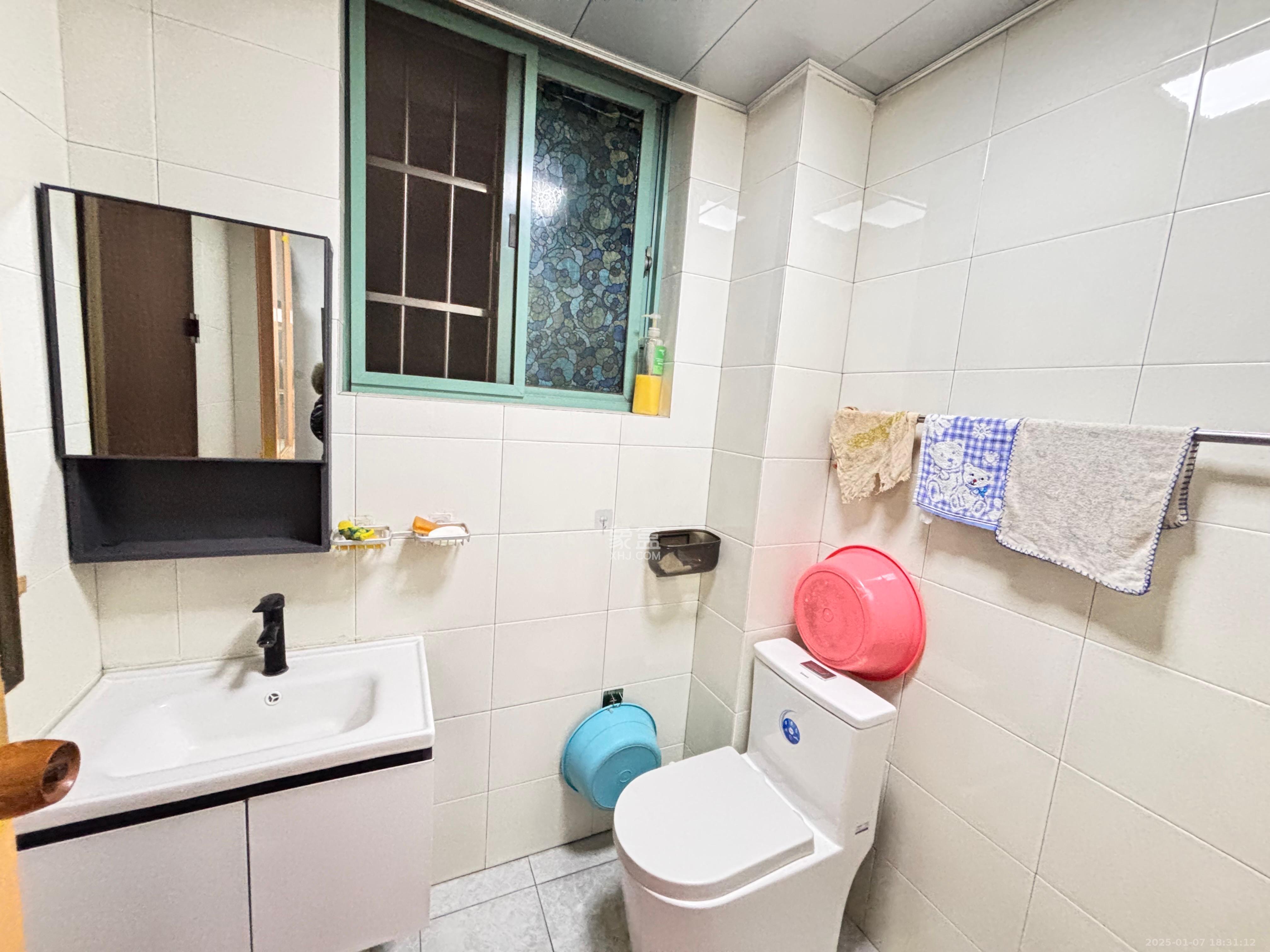 湘钢工人新村 3室2厅1卫 1200.0元/月 湘钢工人新村 3室2厅1卫 1200.0元/月室内图