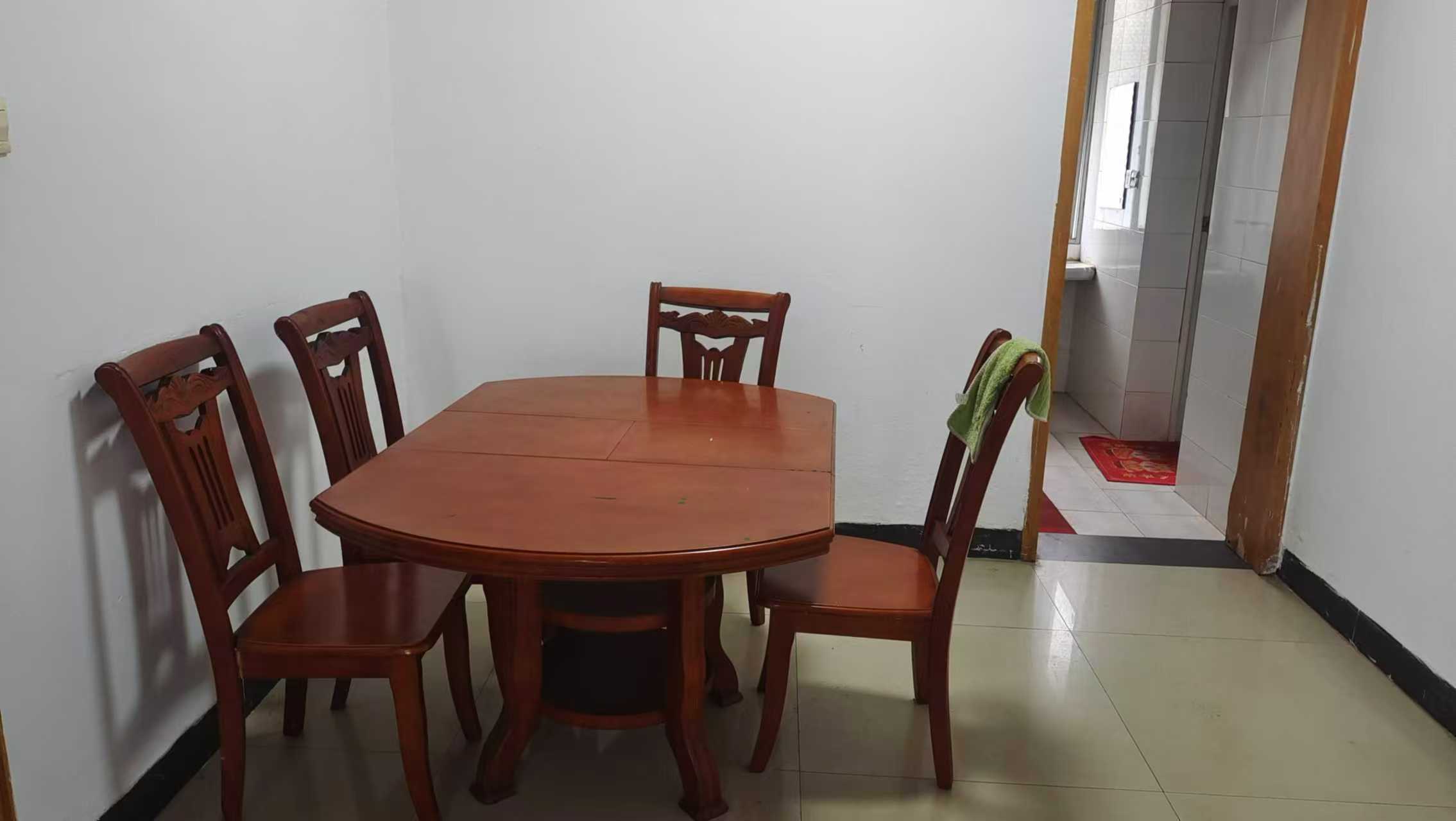 富桥市场 4室2厅2卫 1180.0元/月 富桥市场 4室2厅2卫 1180.0元/月室内图