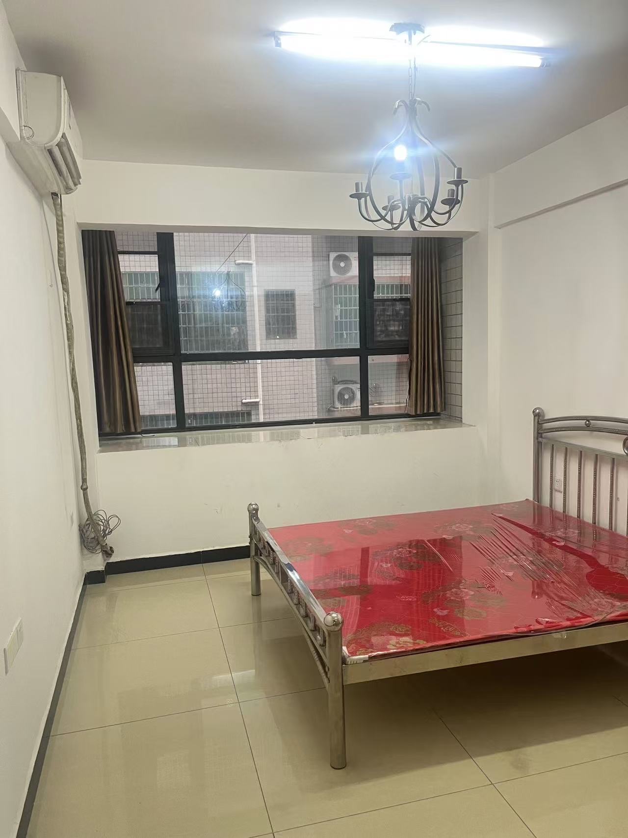 南垅社区(A区) 1室1厅1卫 700.0元/月 南垅社区(A区) 1室1厅1卫 700.0元/月室内图