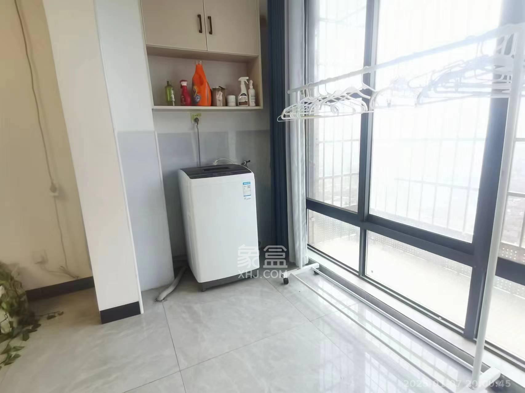星城新宇川河苑  2室1厅2卫   1900.00元/月室内图
