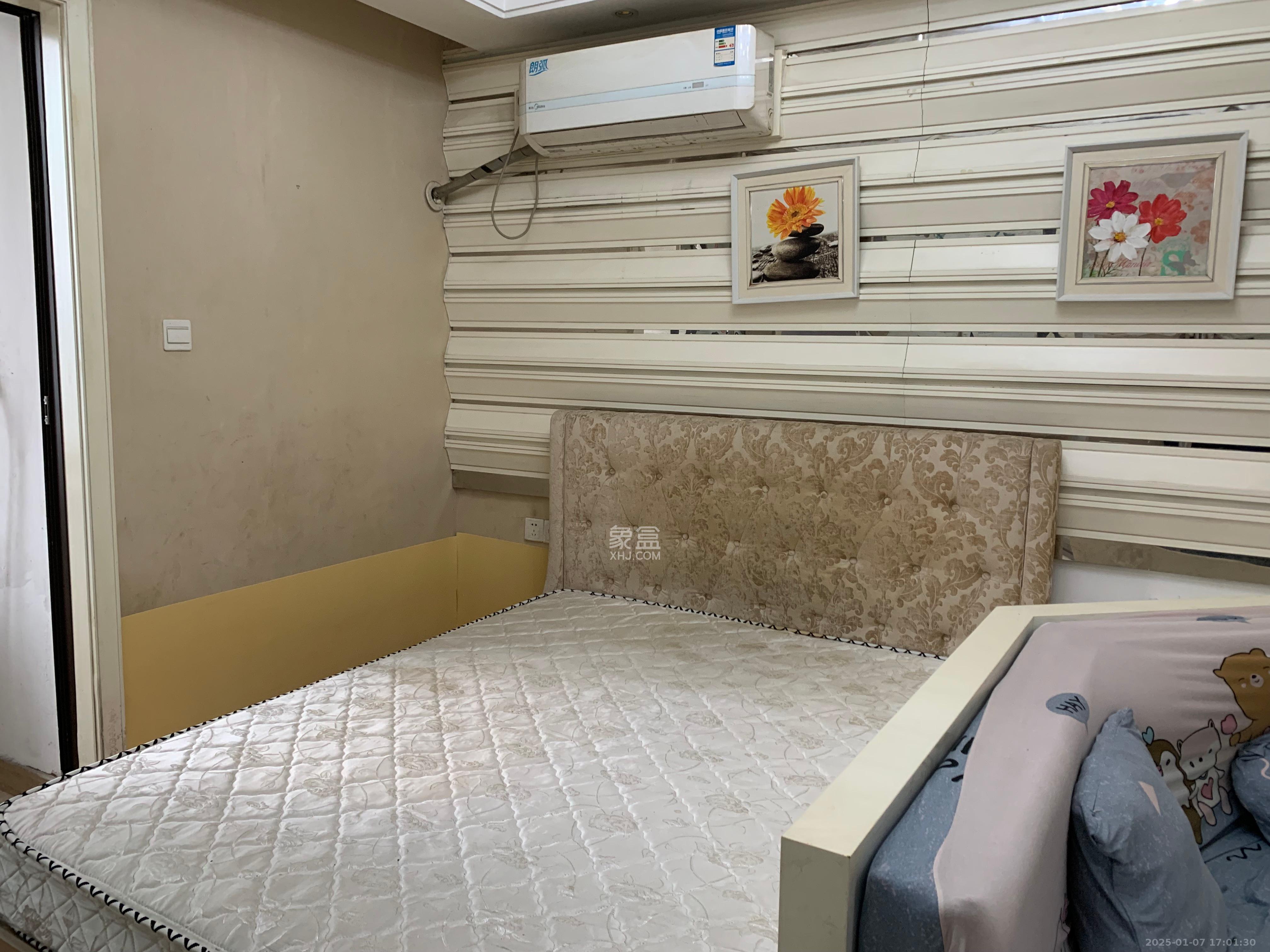 喜盈门范城 1室1厅1卫 1300.0元/月 喜盈门范城 1室1厅1卫 1300.0元/月室内图