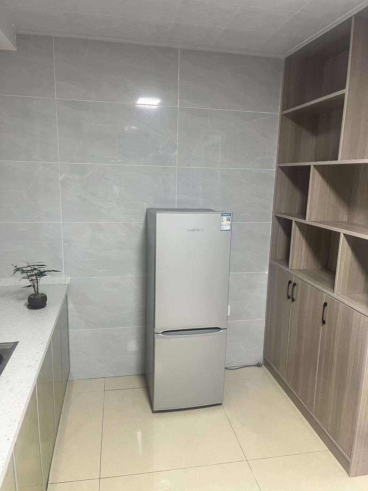 南垅社区(A区) 1室1厅1卫 700.0元/月 南垅社区(A区) 1室1厅1卫 700.0元/月室内图