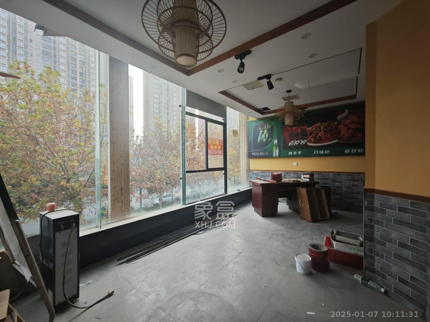 城东安置区(星城社区) 1室0厅0卫 9000.0元/月 城东安置区(星城社区) 1室0厅0卫 9000.0元/月室内图