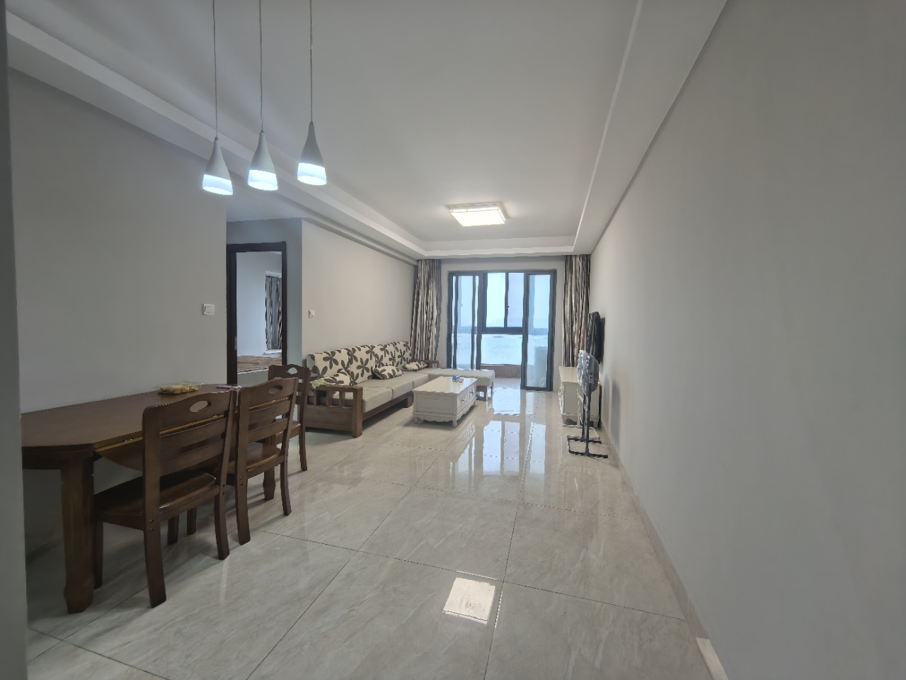 大华锦绣海岸一期  2室2厅1卫    115.0万 大华锦绣海岸一期  2室2厅1卫    115.0万室内图