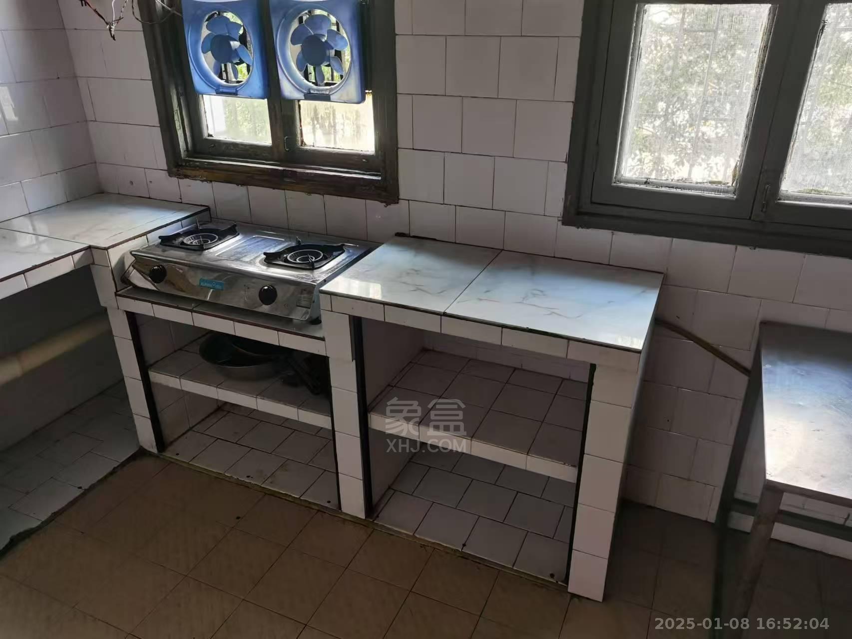 汇达花园 3室2厅1卫 1000.0元/月 汇达花园 3室2厅1卫 1000.0元/月室内图