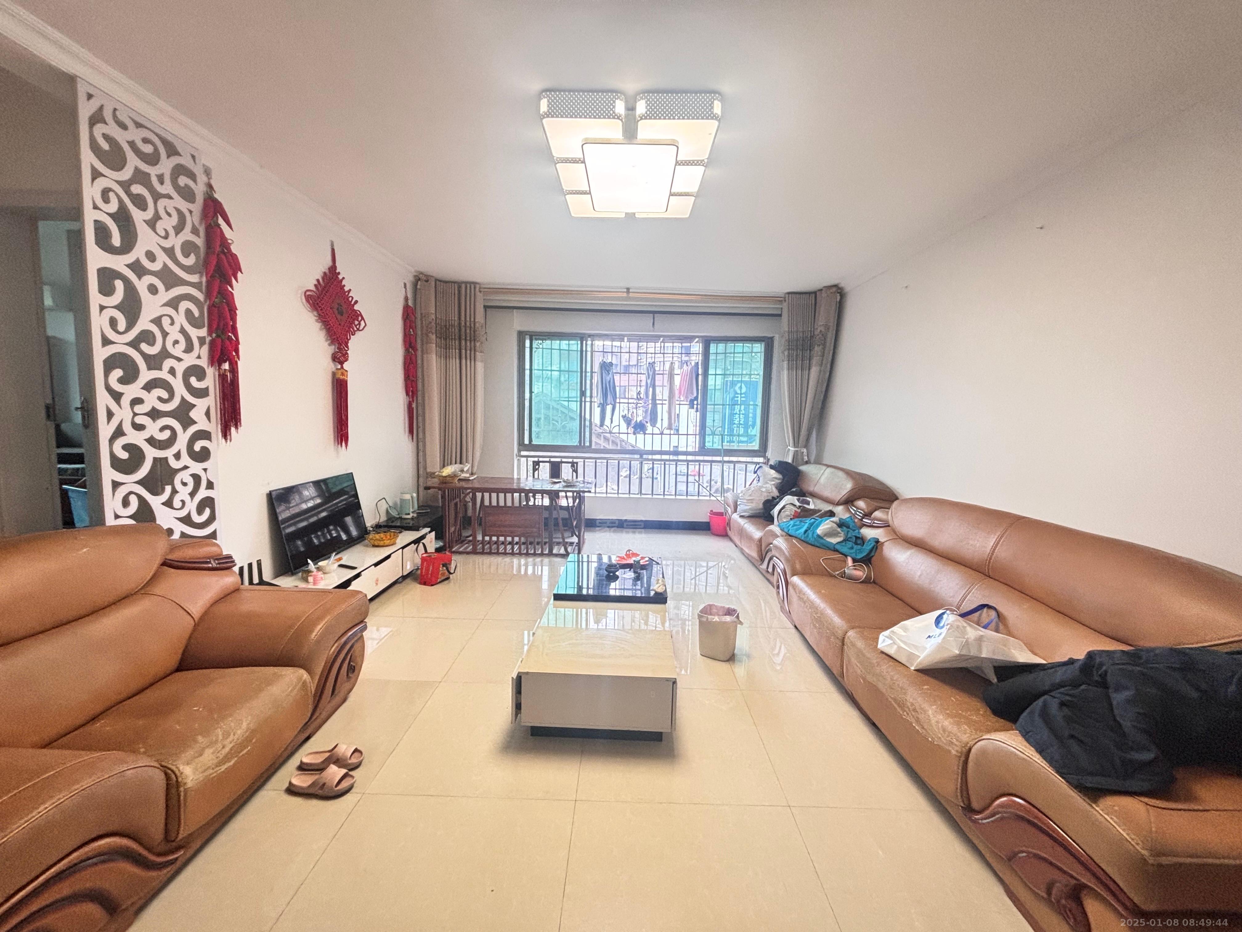 政华嘉园 3室2厅2卫 1800.0元/月 政华嘉园 3室2厅2卫 1800.0元/月室内图