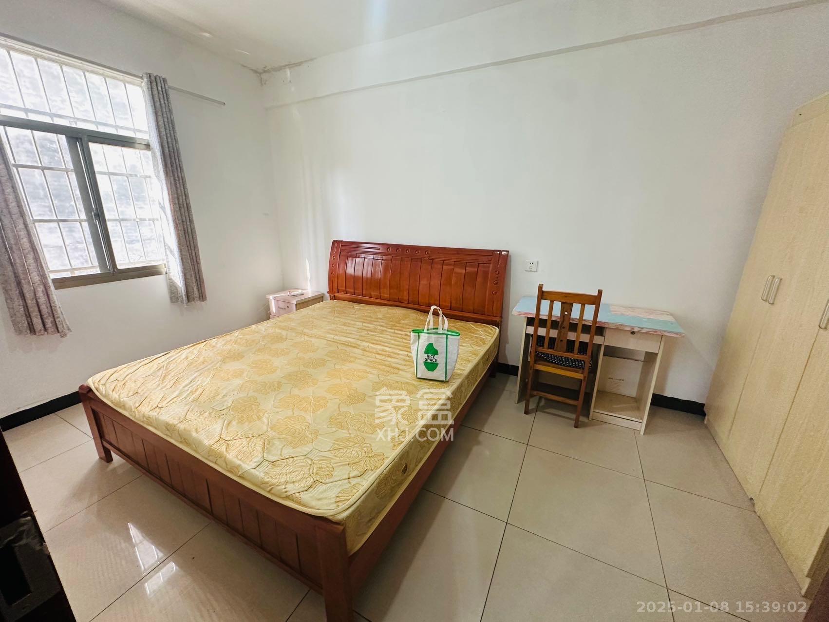 宝塔山私房散盘 1室1厅1卫 1200.0元/月 宝塔山私房散盘 1室1厅1卫 1200.0元/月室内图