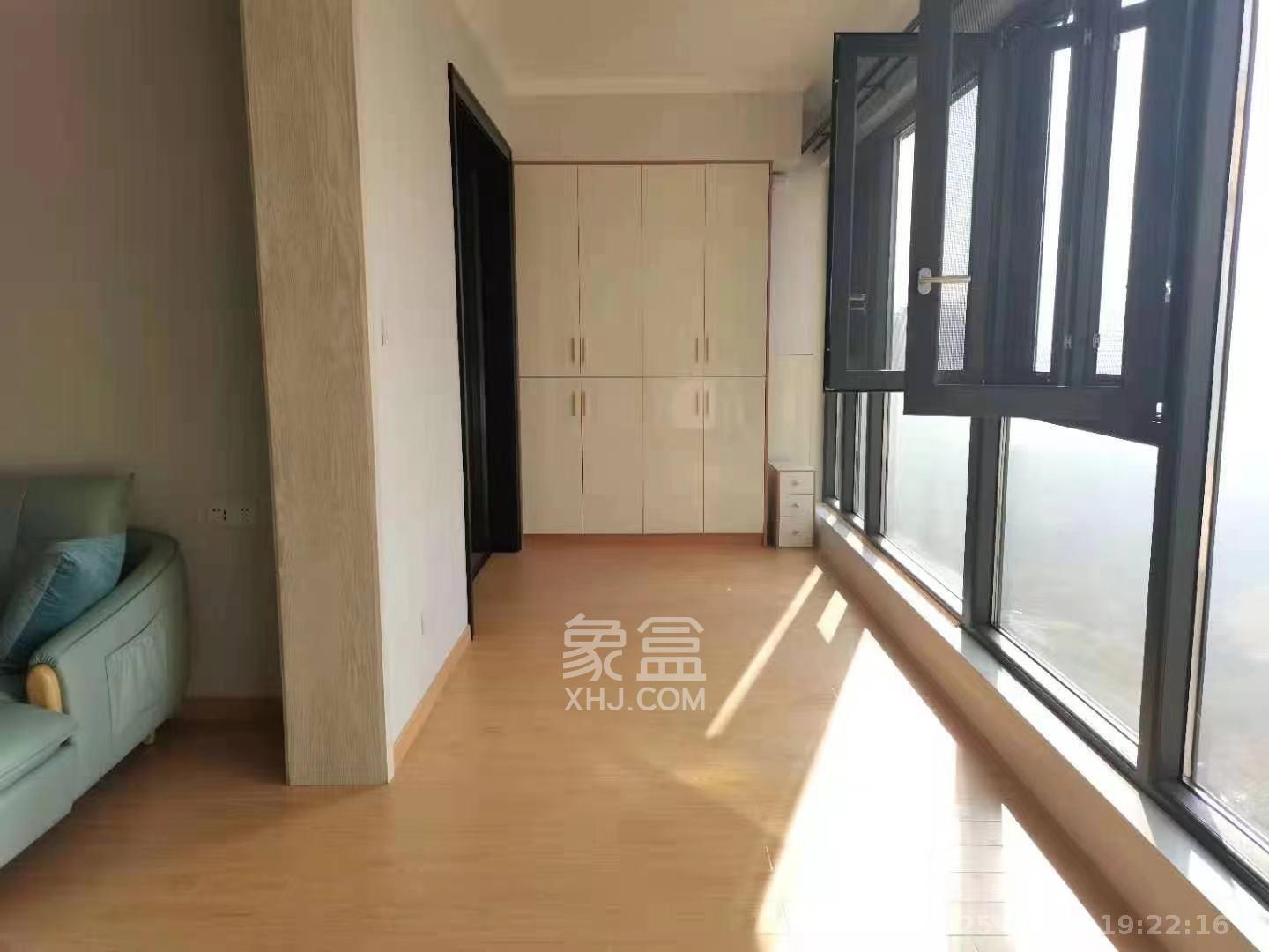 中建江山壹号  4室2厅1卫   11000.00元/月室内图