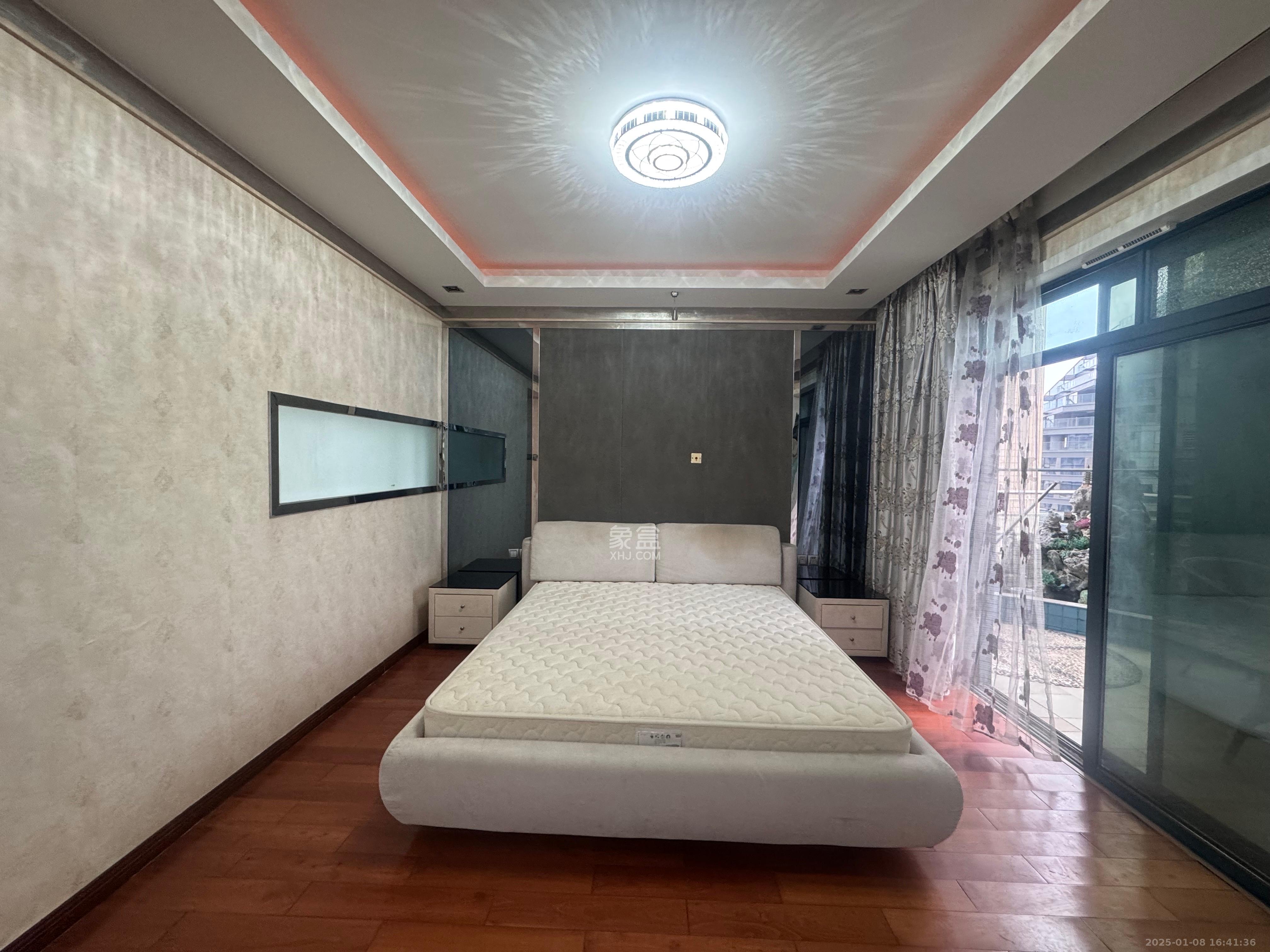 华盛新外滩  3室2厅2卫    5000.0元/月室内图