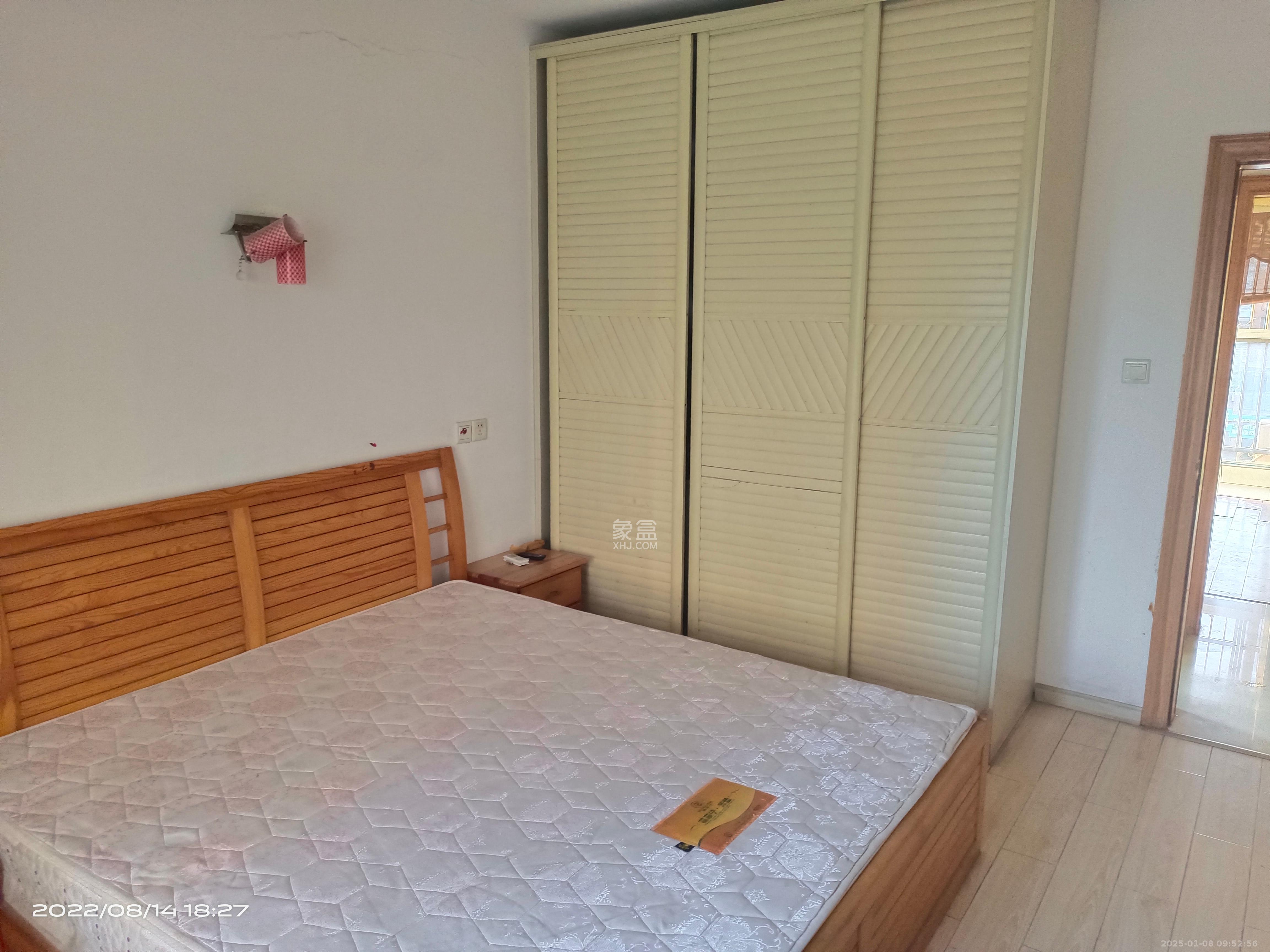 东业苹果社区 3室2厅1卫 1600.0元/月 东业苹果社区 3室2厅1卫 1600.0元/月室内图