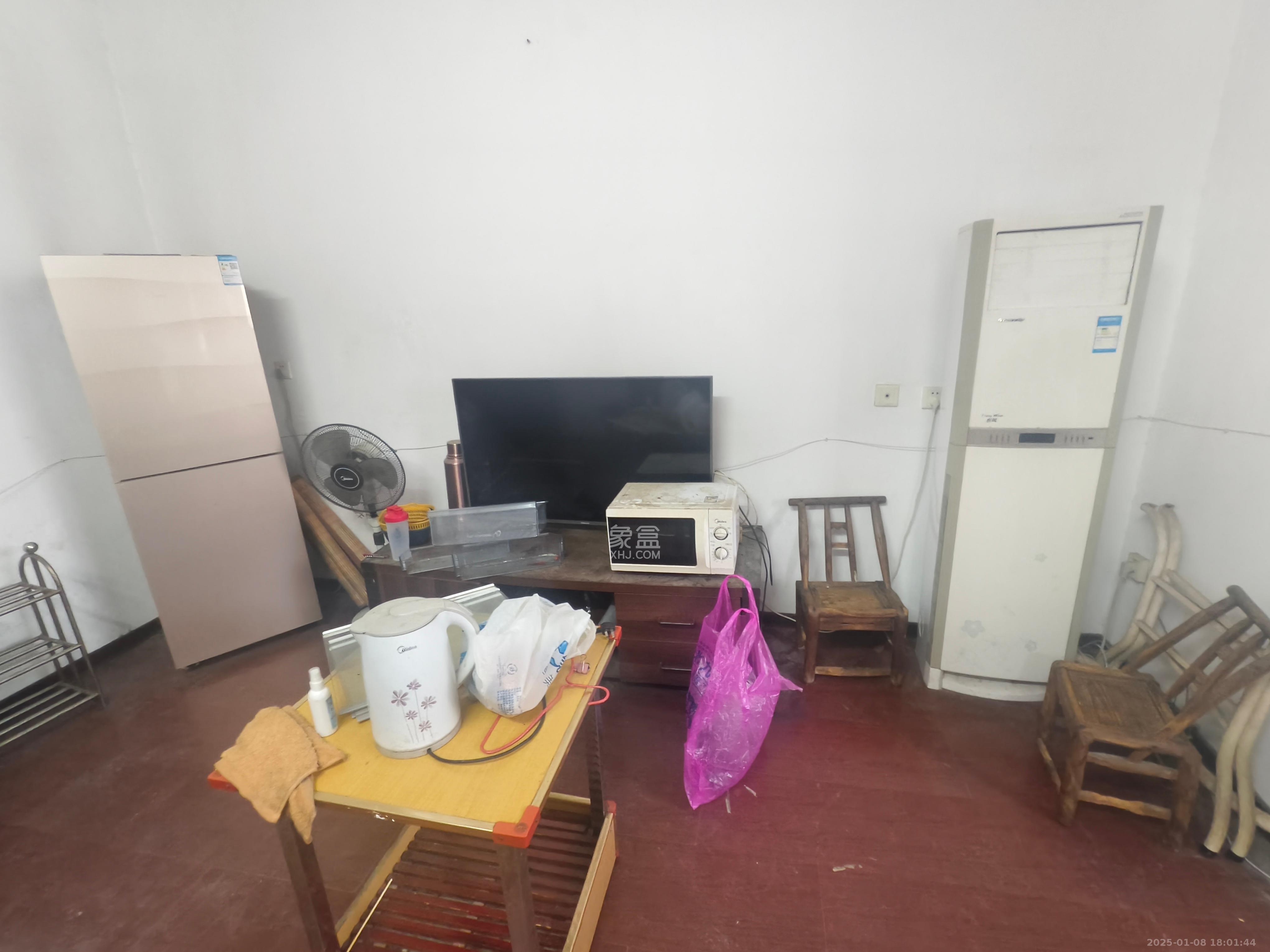 乔庄社区 2室1厅1卫 1200.0元/月 乔庄社区 2室1厅1卫 1200.0元/月室内图