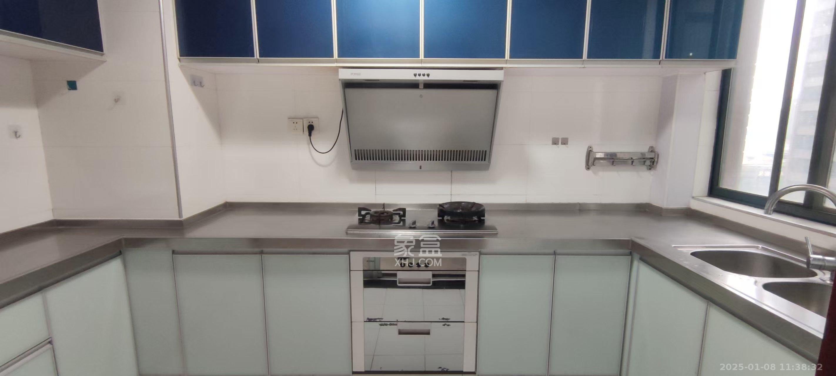 天城泰祥苑 3室2厅2卫 2800.0元/月 天城泰祥苑 3室2厅2卫 2800.0元/月室内图