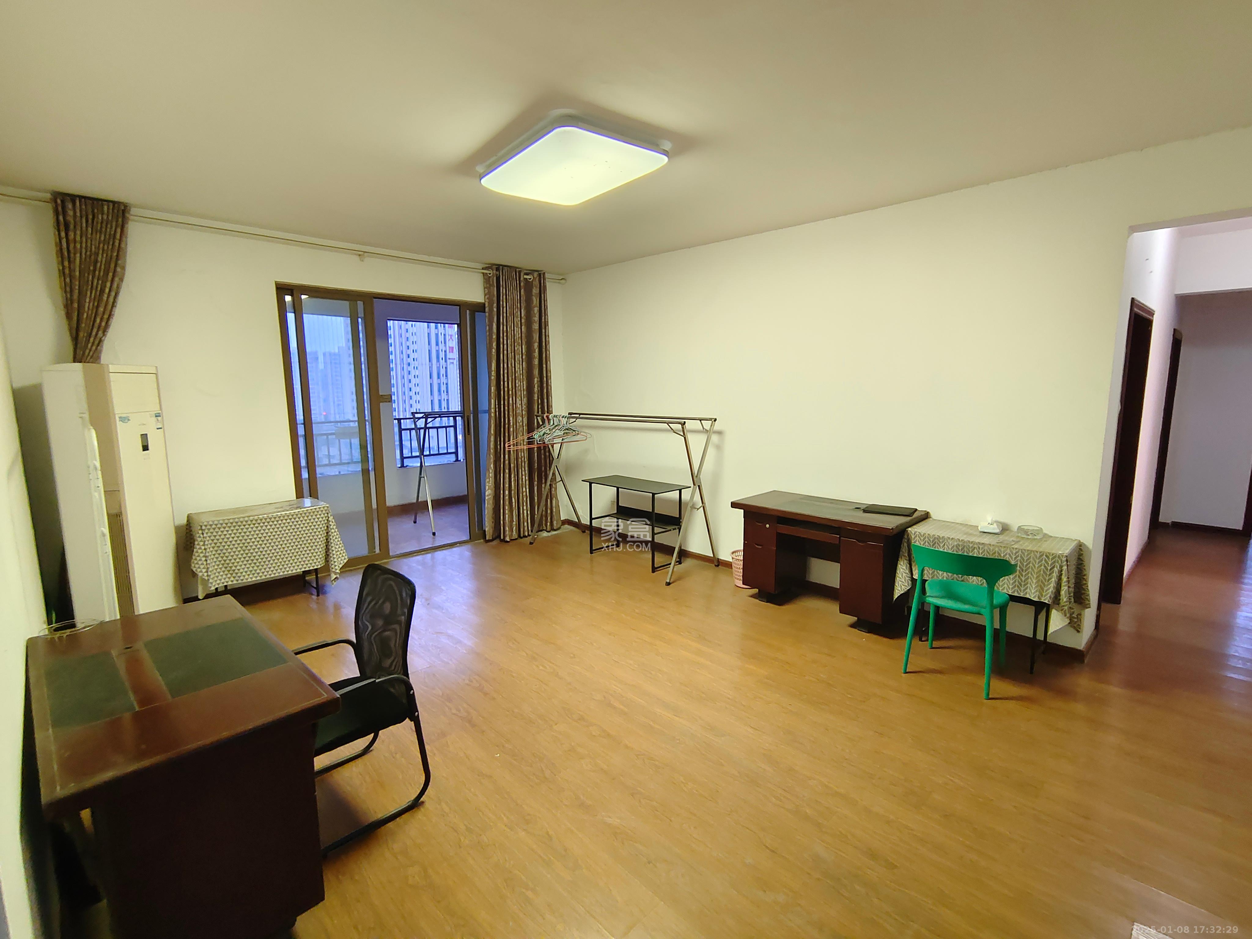 第六都(陆都小区)  5室2厅2卫    4500.0元/月 第六都(陆都小区)  5室2厅2卫    4500.0元/月室内图