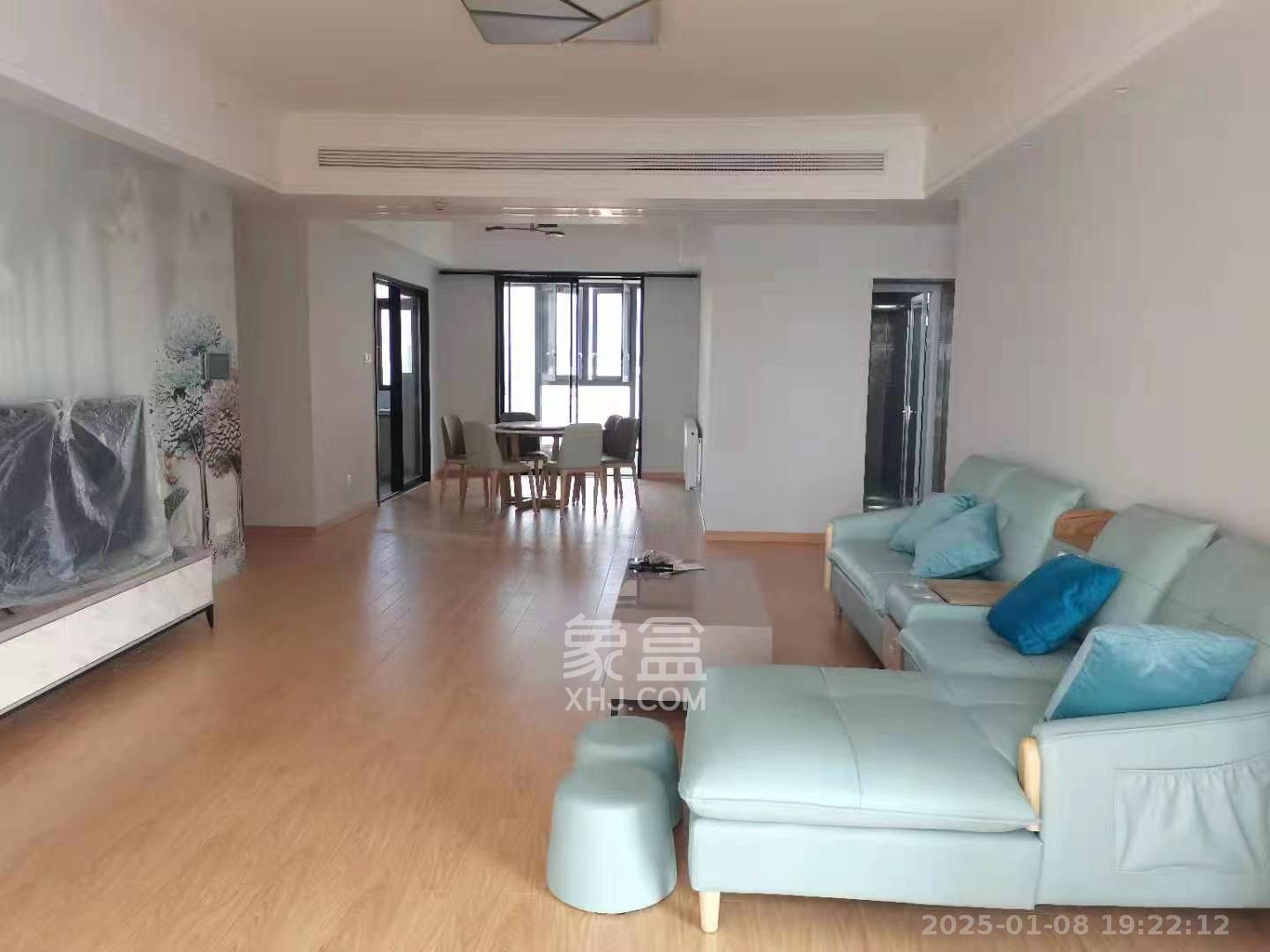 中建江山壹号  4室2厅1卫   11000.00元/月室内图