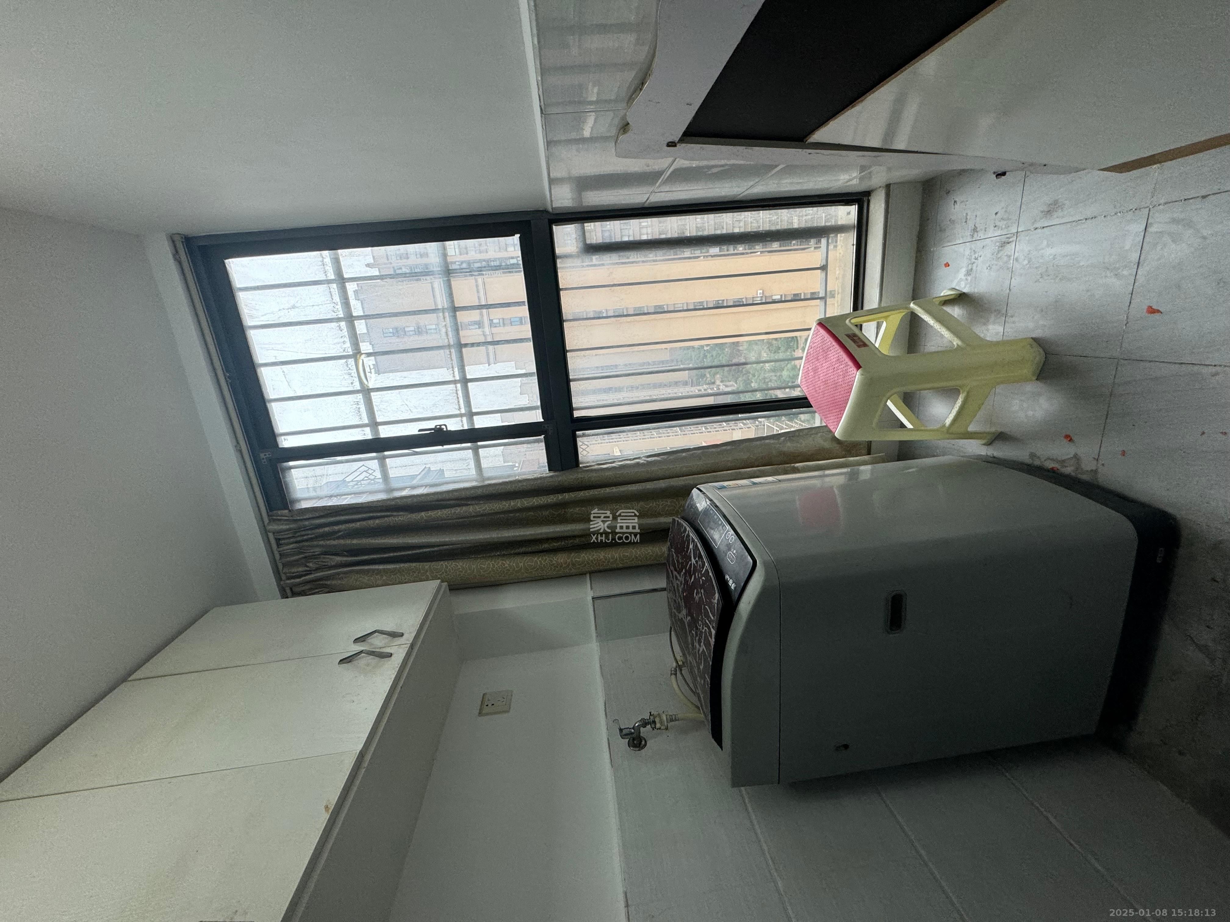 华润凤凰城二期  2室2厅1卫   1800.00元/月室内图